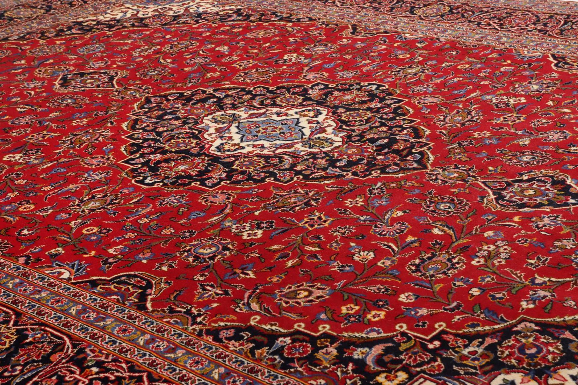 Kashan Perserteppich 294 × 395 cm aus Wolle, handgeknüpft