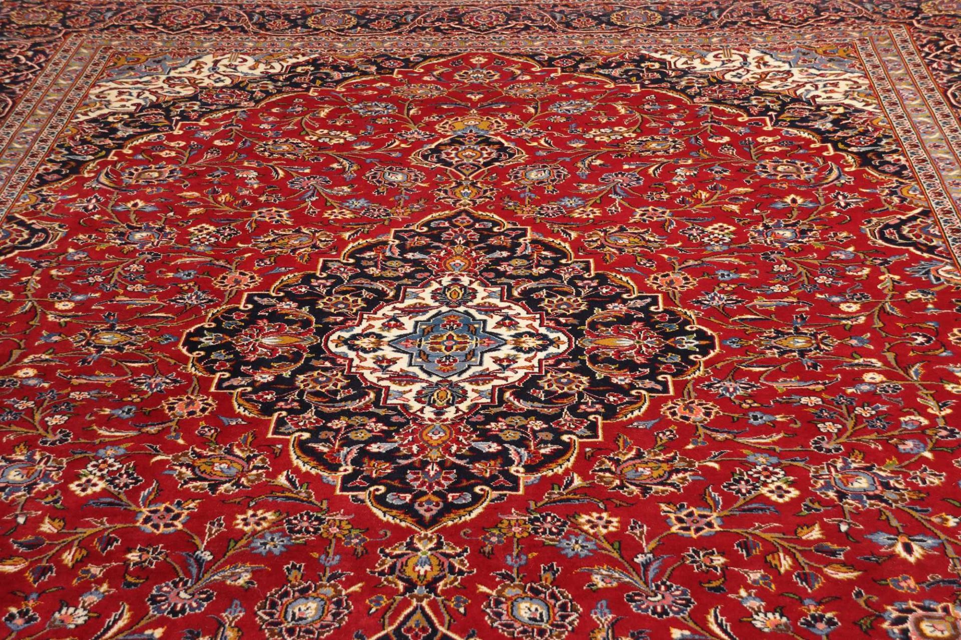 Kashan Perserteppich aus Iran, 307 × 409 cm