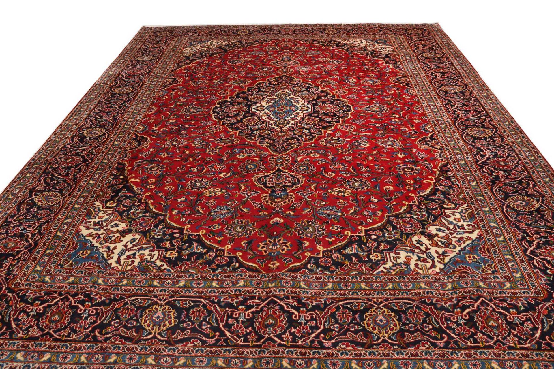 Kashan Perserteppich 311 × 399 cm aus Wolle, handgeknüpft