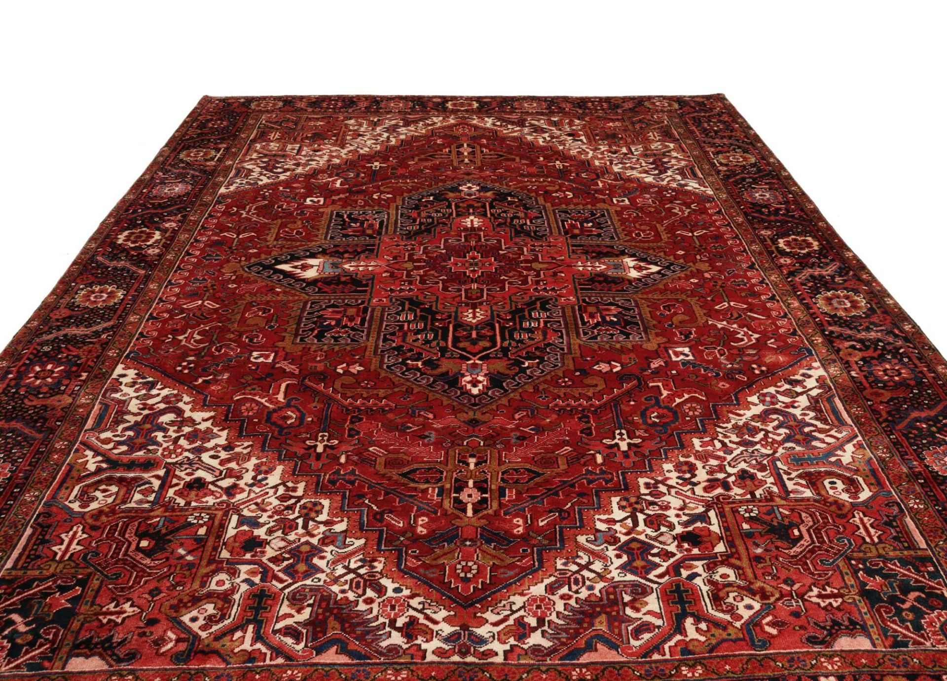 persischer-teppich-heriz-301-x-399-cm-schurwolle-handgeknupft-3 Heriz Perserteppich 301 × 399 cm aus Wolle, handgeknüpft