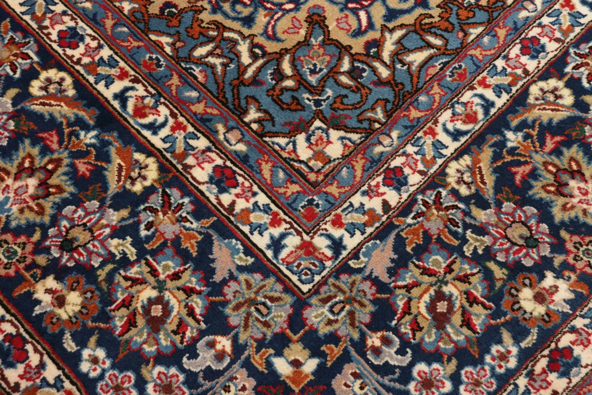 Handgeknüpfter Perserteppich 293 × 402 cm