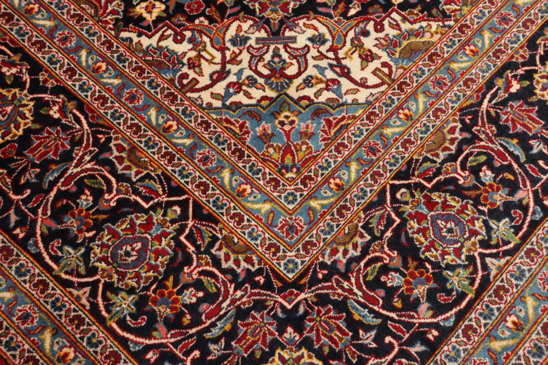 Kashan Perserteppich 301 × 393 cm aus Wolle, handgeknüpft
