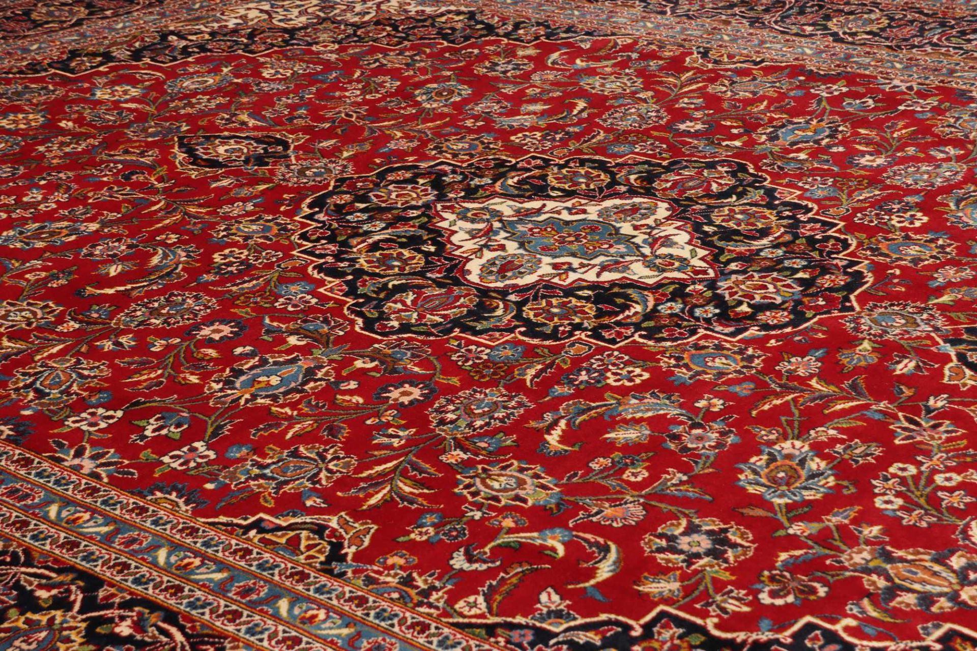 Kashan Perserteppich 301 × 393 cm aus Wolle, handgeknüpft
