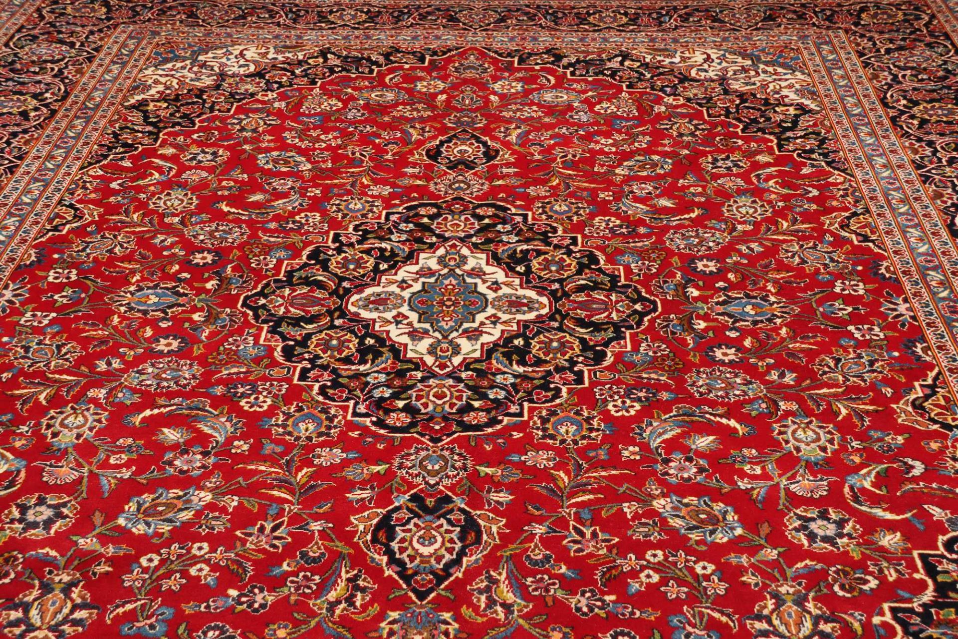 Kashan Perserteppich 301 × 393 cm aus Wolle, handgeknüpft