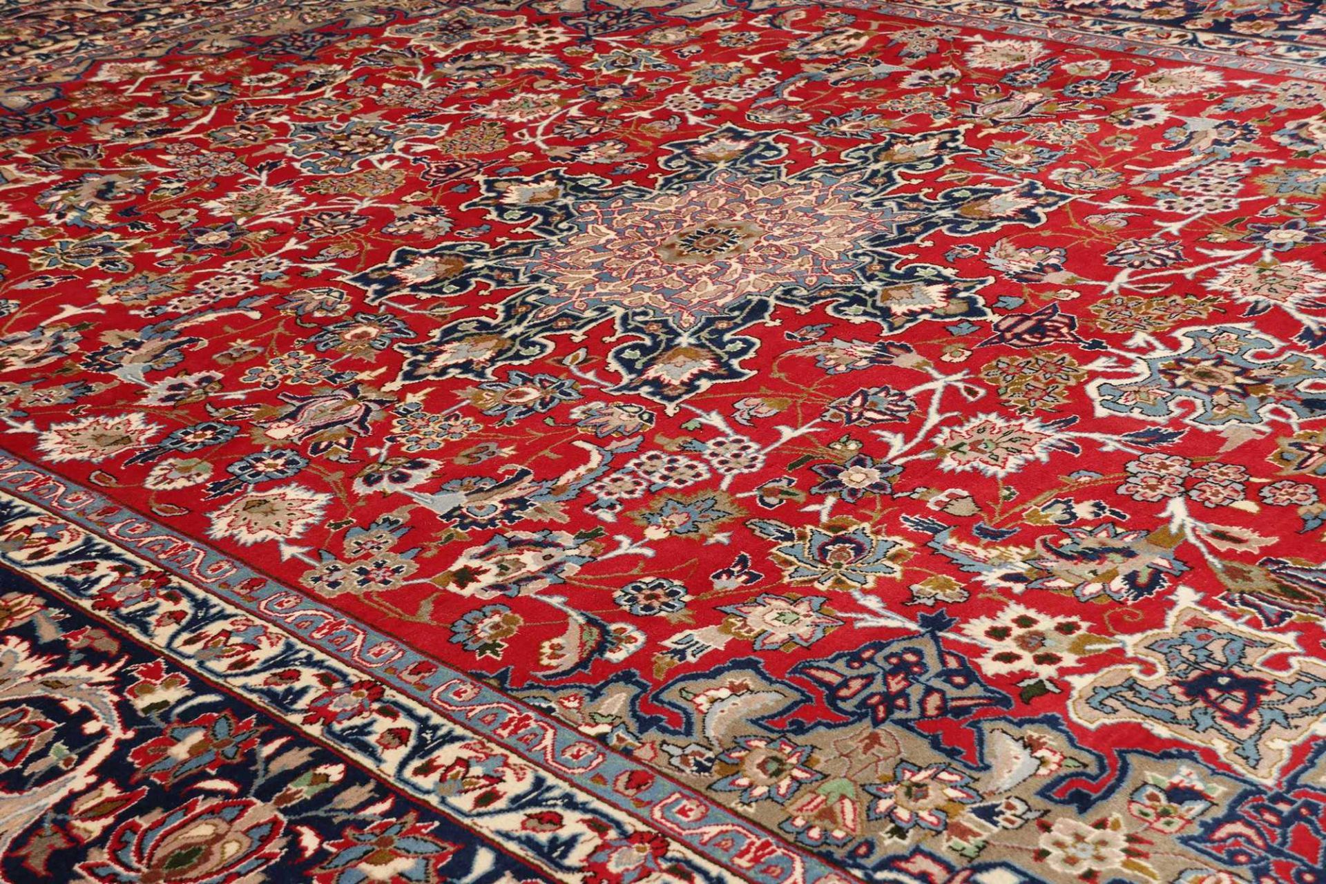 Handgeknüpfter Perserteppich 313 × 419 cm