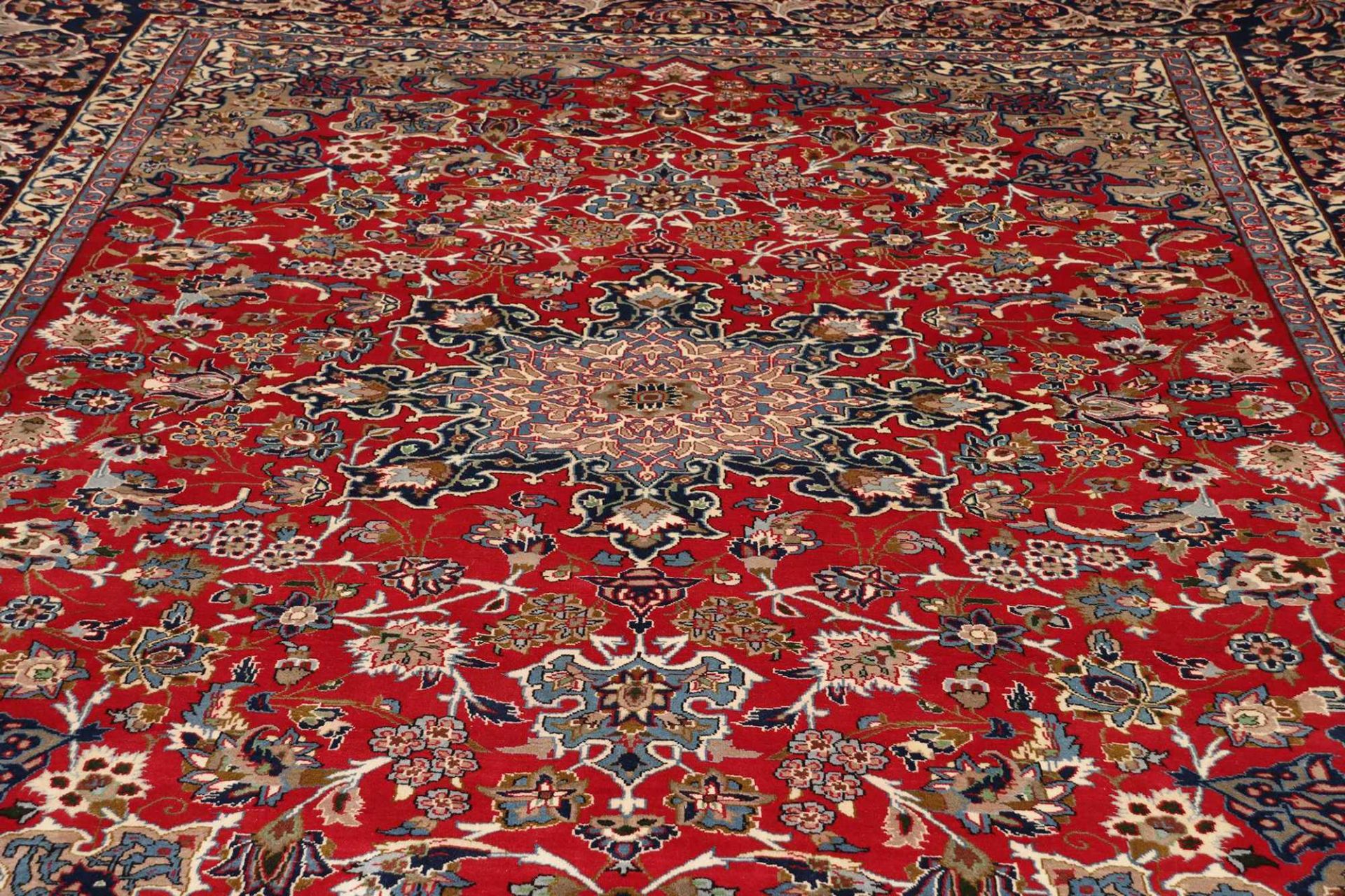 Handgeknüpfter Perserteppich 313 × 419 cm