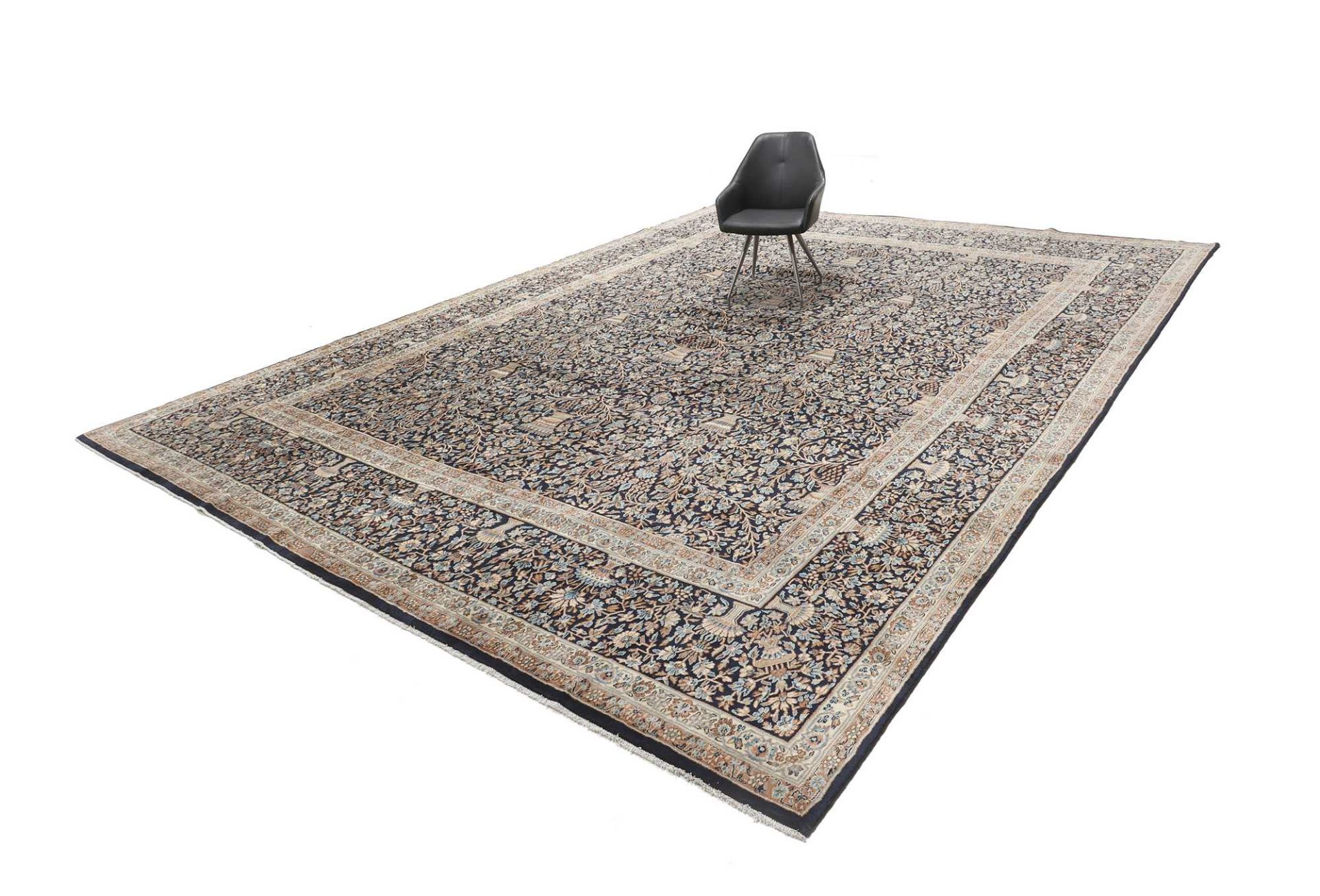 persischer-teppich-kirman-394-x-524-cm-schurwolle-handgeknupft-1 Kerman Perserteppich 394 × 524 cm aus Wolle, handgeknüpft