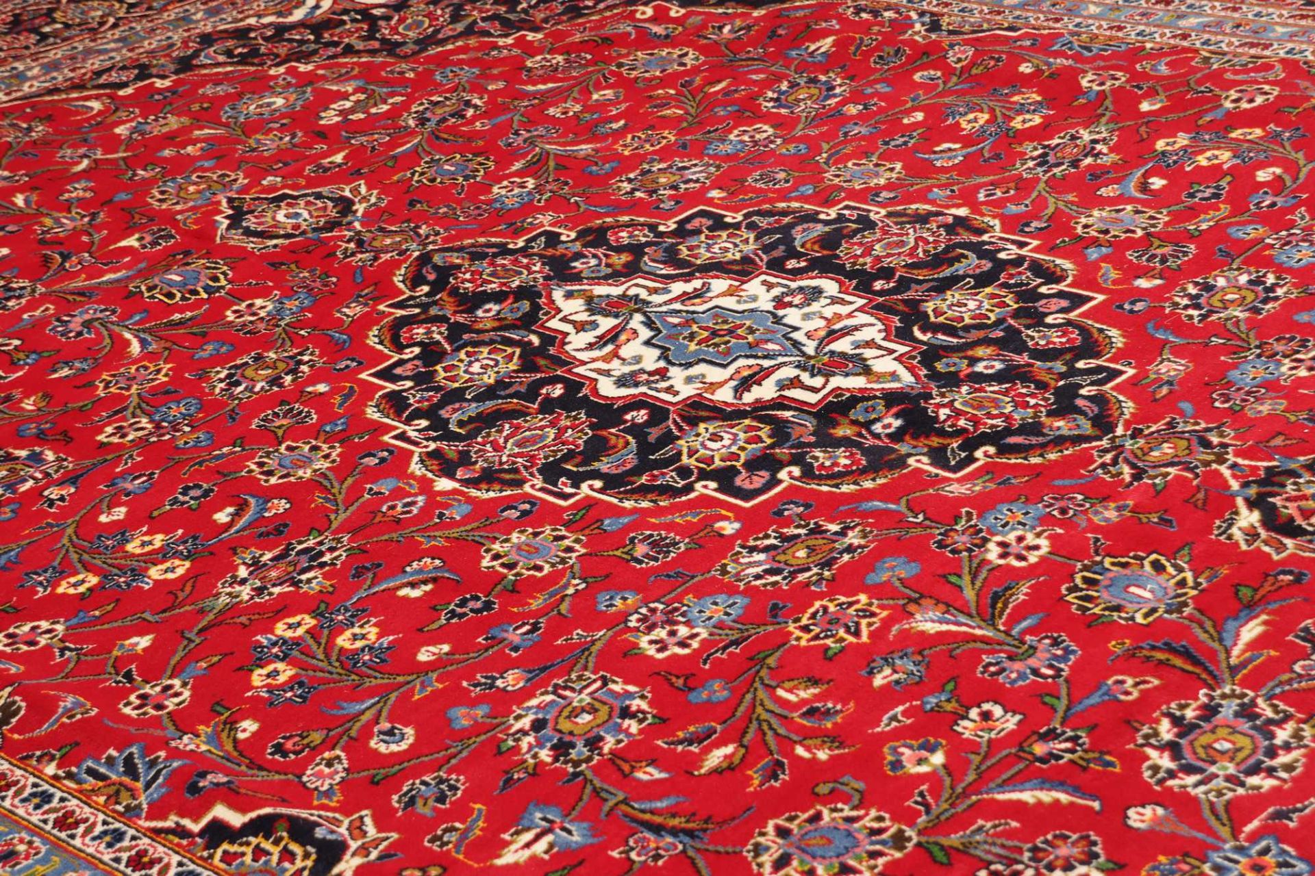 Kashan Perserteppich 304 × 447 cm aus Wolle, handgeknüpft