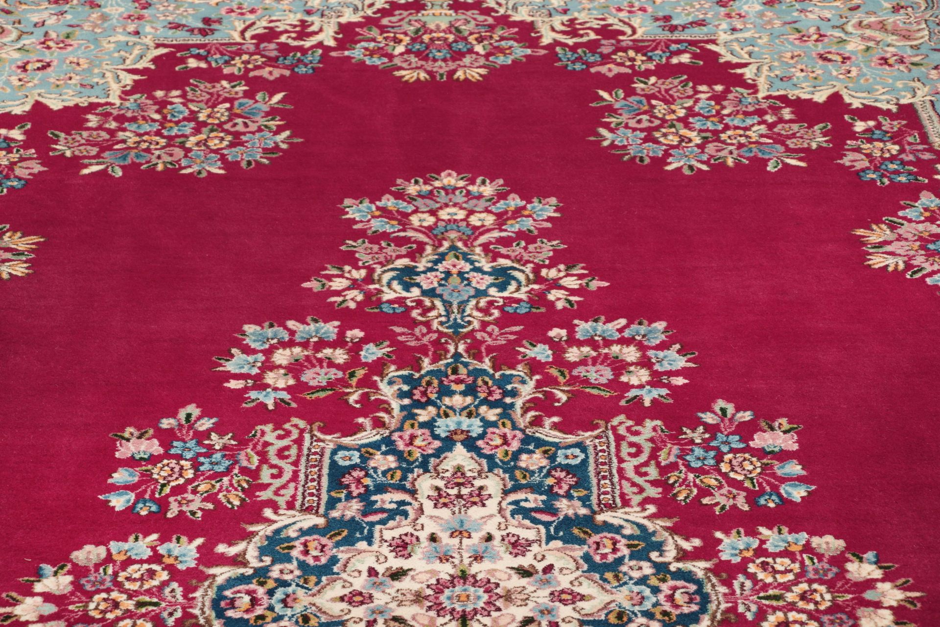 perserteppich-kirman-328-x-563-cm-schurwolle-handgeknupft-3 Kerman Perserteppich aus Iran, 328 × 563 cm