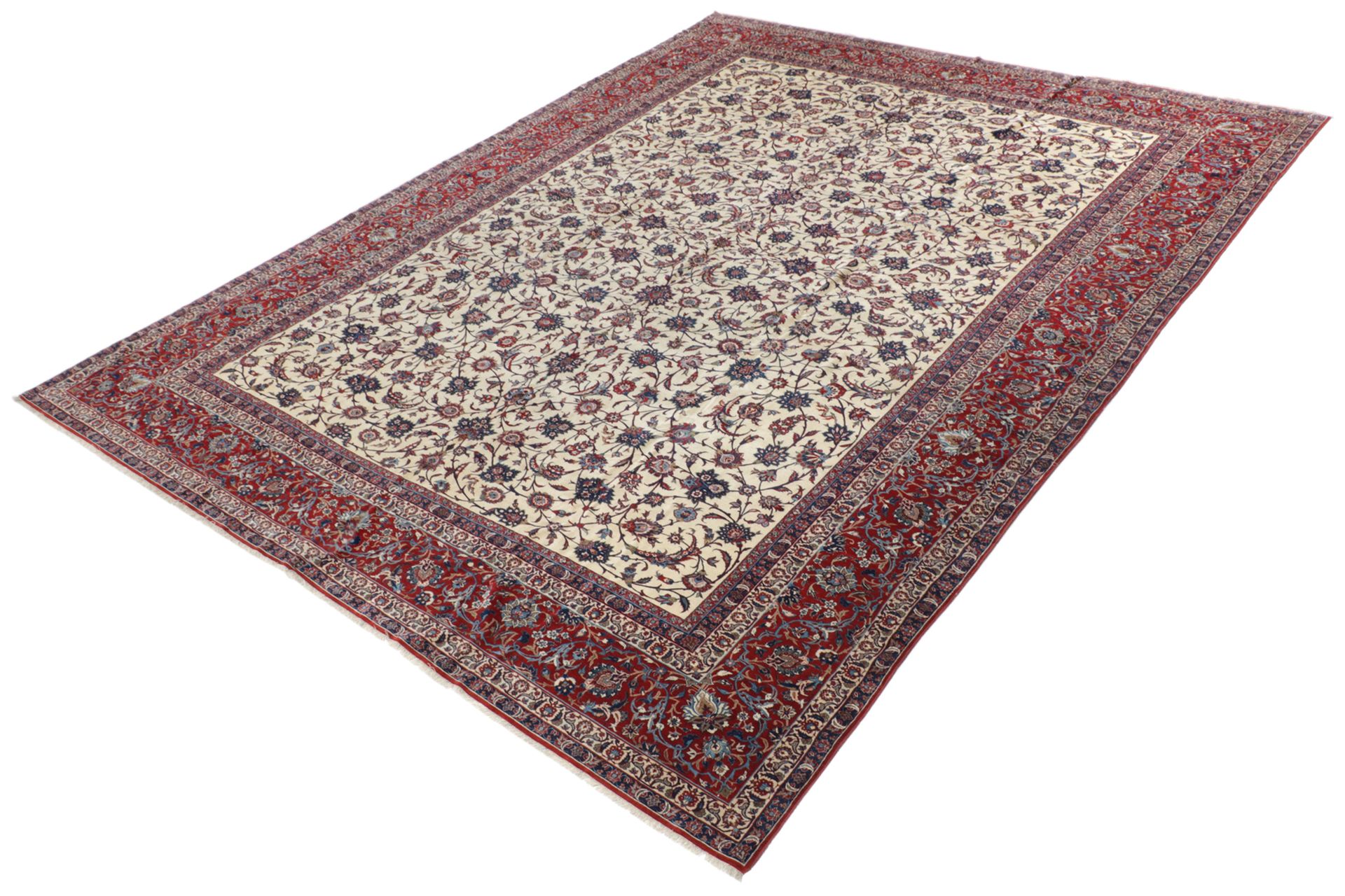 Isfahan Perserteppich 356 × 530 cm aus Wolle & Seide, handgeknüpft