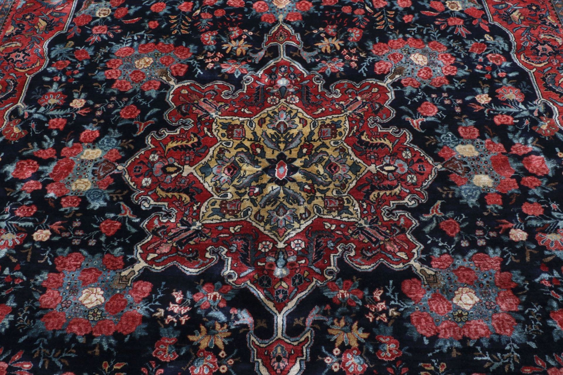 Bijar Perserteppich 335 × 427 cm aus Wolle, handgeknüpft