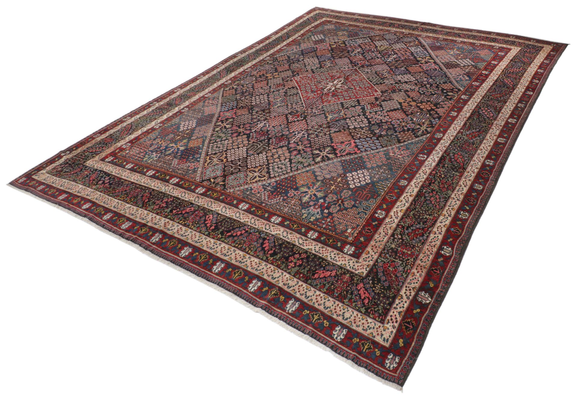 Perserteppich aus Iran, 395 × 555 cm