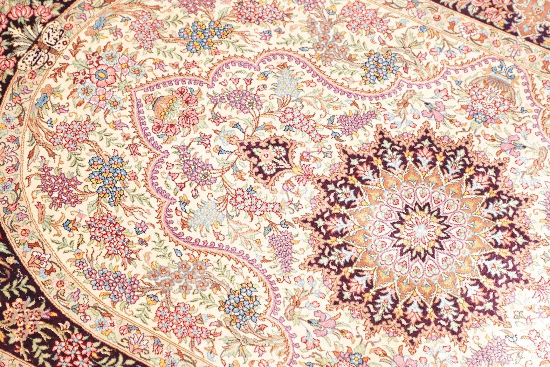 Ghom Perserteppich 80 × 121 cm aus Seide, handgeknüpft