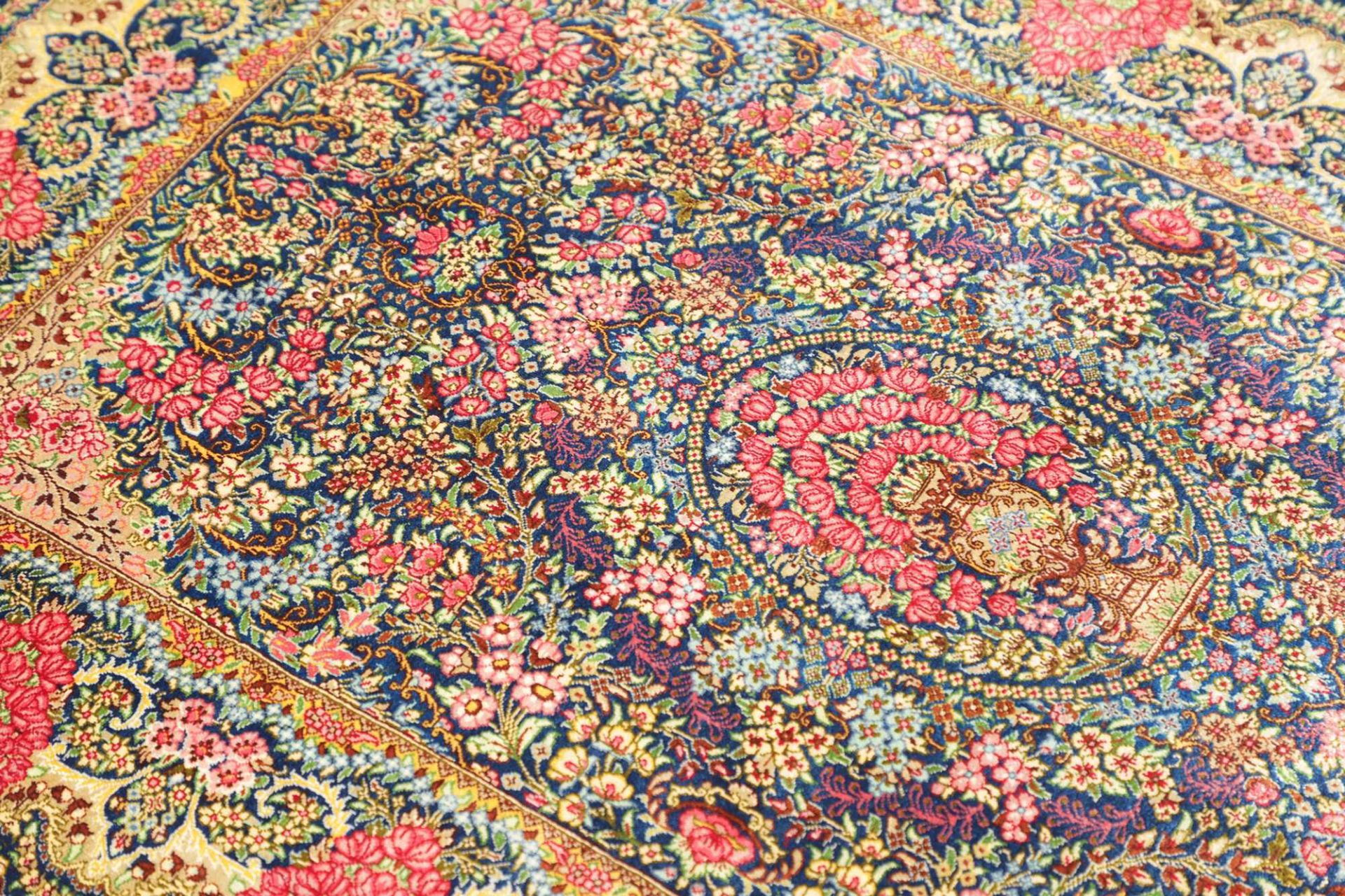 perserteppich-ghom-82-x-119-cm-seide-handgeknupft-edel-6 Handgeknüpfter Ghom Perserteppich 82 × 119 cm