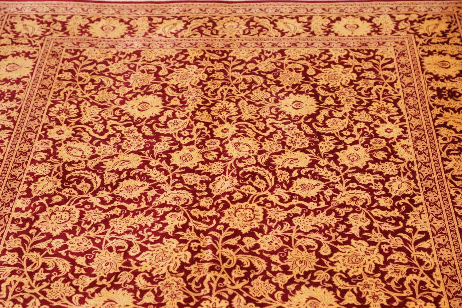 Handgeknüpfter Ghom Perserteppich, 130 × 193 cm, Seide