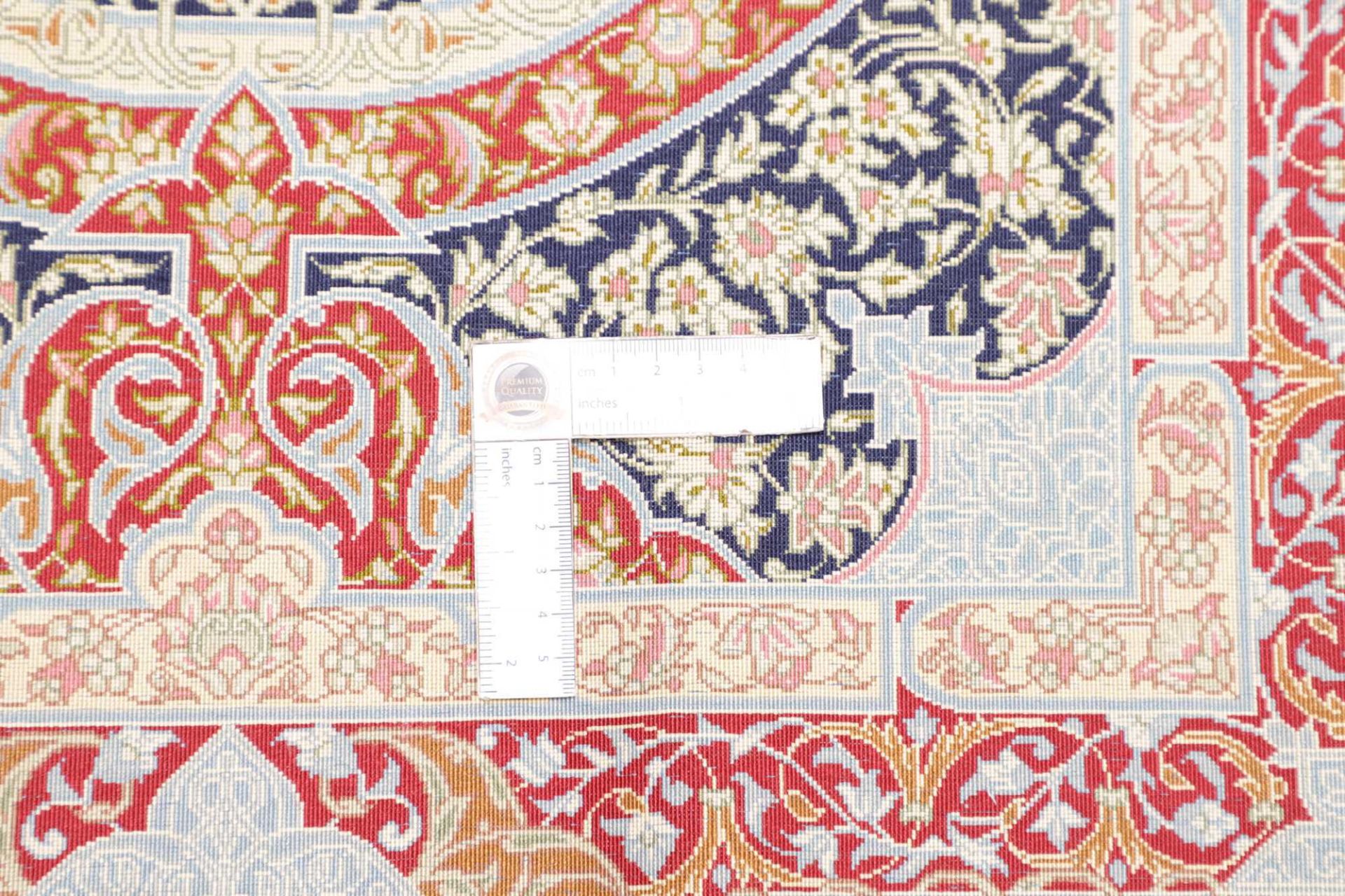 Ghom Perserteppich aus Iran, 81 × 117 cm