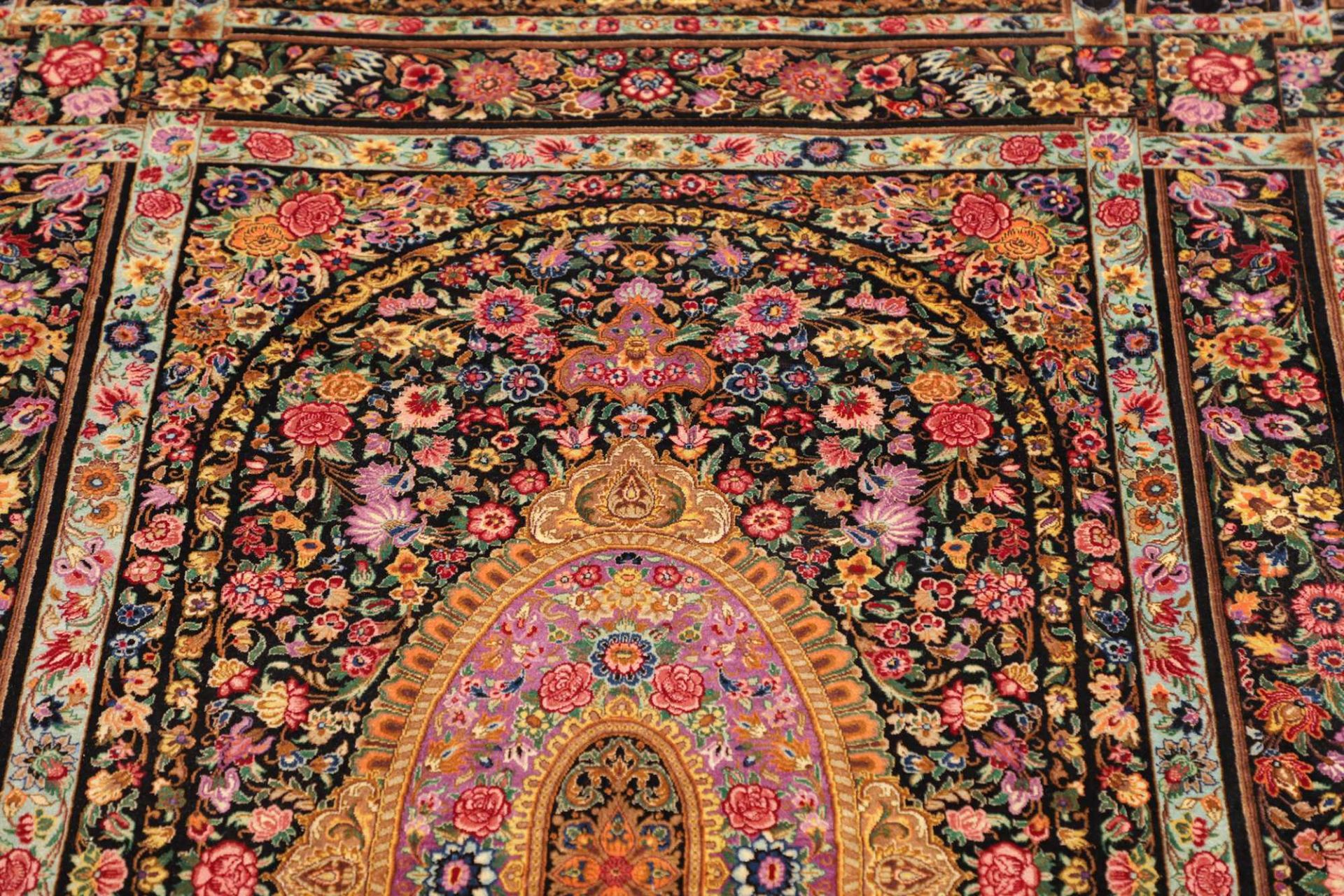 Handgeknüpfter Ghom Perserteppich, 101 × 150 cm, Seide