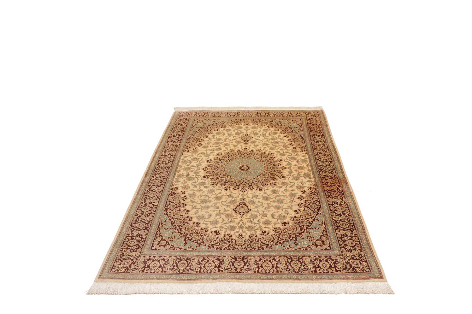 perserteppich-ghom-133-x-199-cm-seide-handgeknupft-edel-3 Handgeknüpfter Ghom Perserteppich 133 × 199 cm