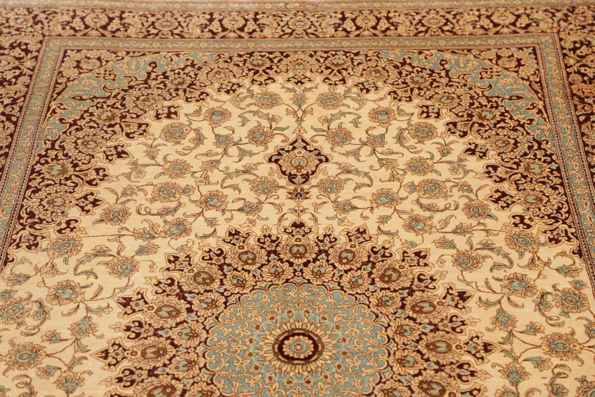 perserteppich-ghom-133-x-199-cm-seide-handgeknupft-edel-7 Handgeknüpfter Ghom Perserteppich 133 × 199 cm
