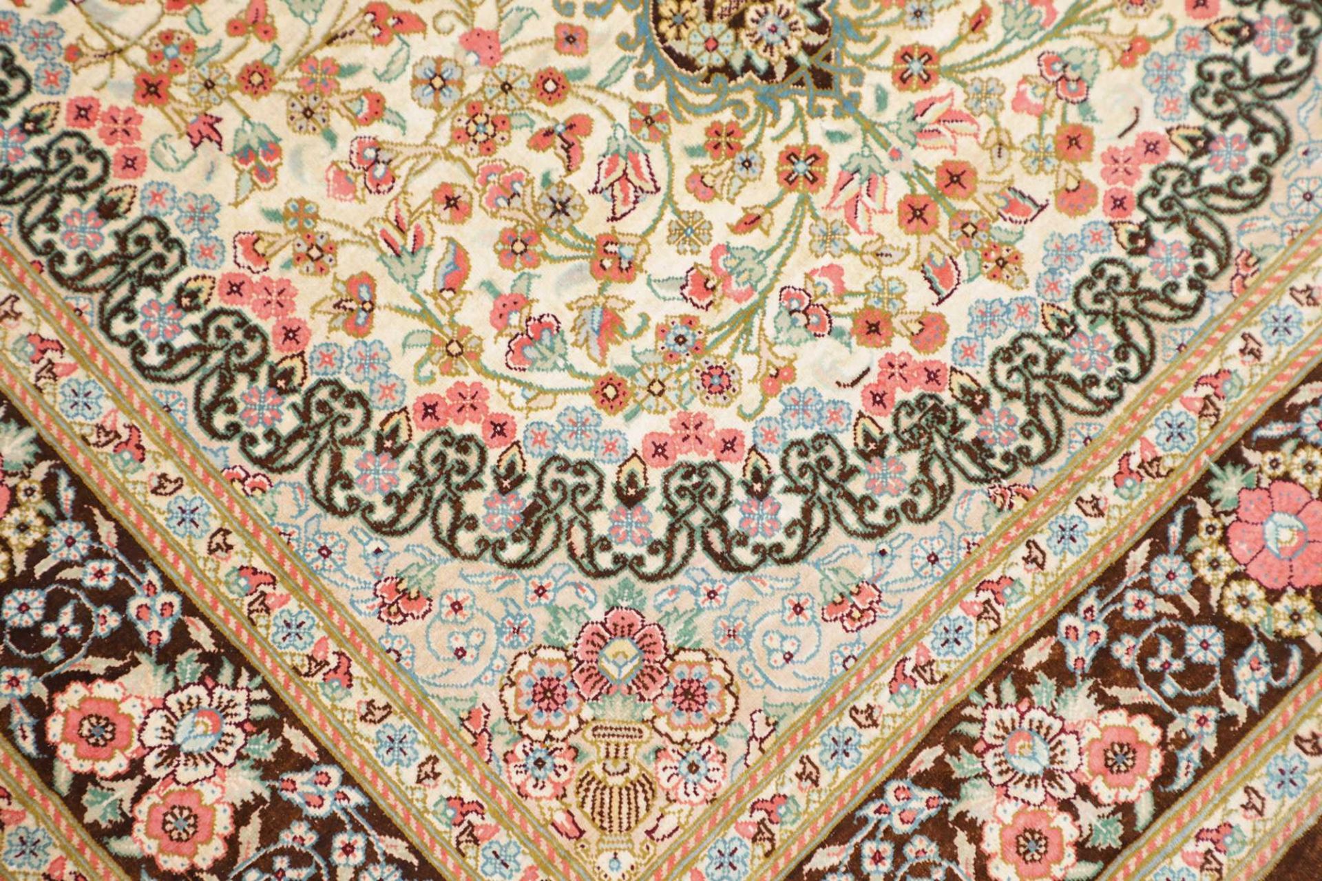 Handgeknüpfter Ghom Perserteppich, 79 × 116 cm, Seide