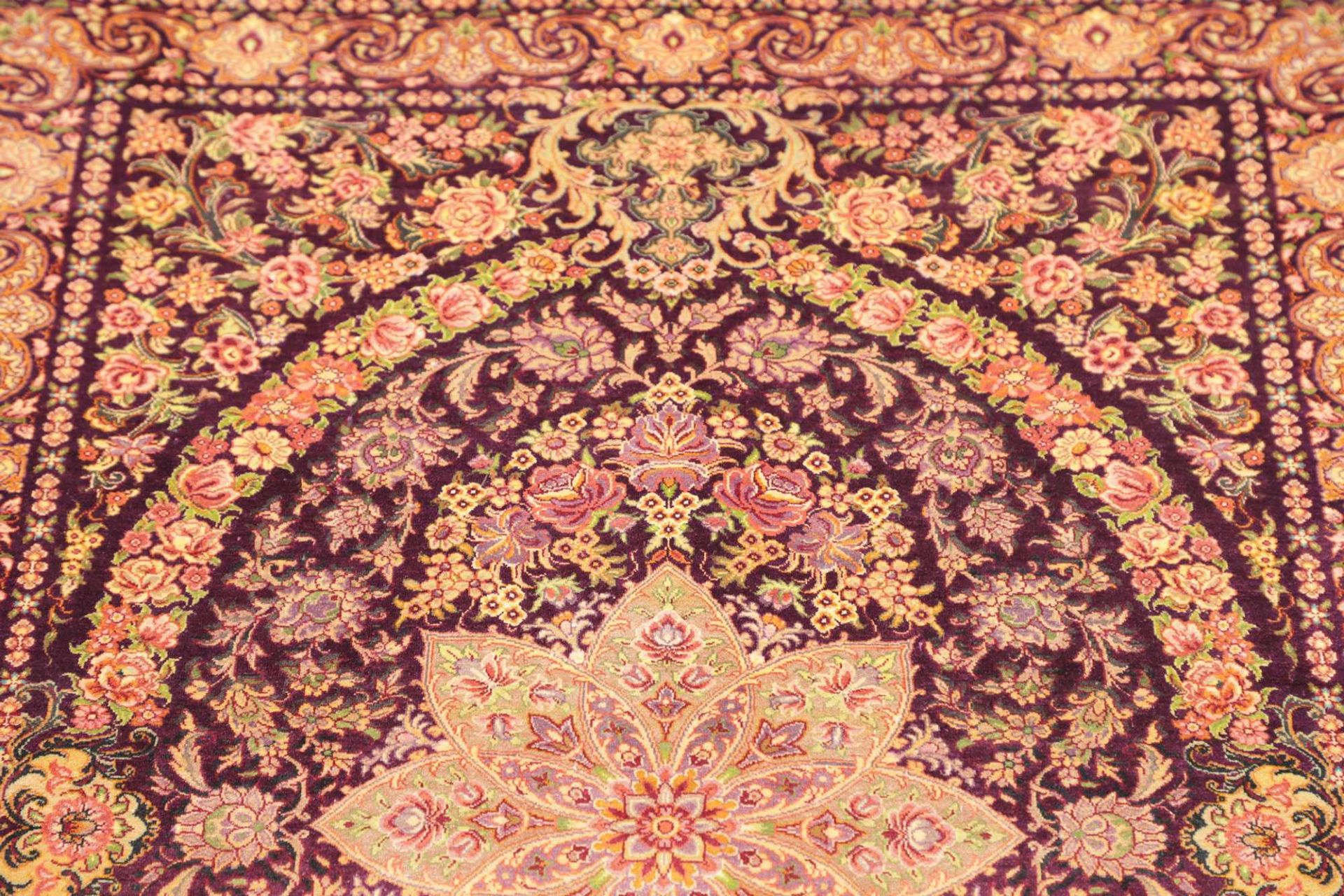 Handgeknüpfter Ghom Perserteppich 81 × 116 cm