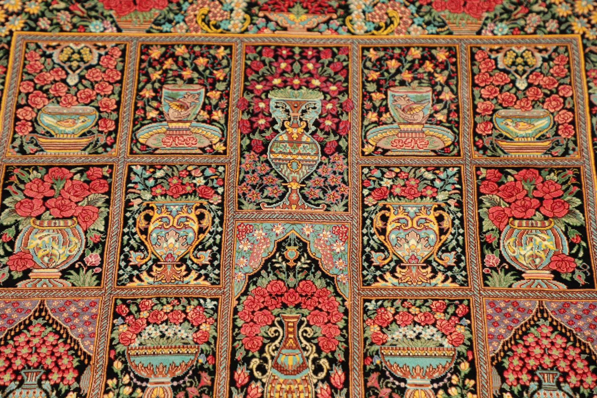 Ghom Perserteppich 79 × 119 cm aus Seide, handgeknüpft