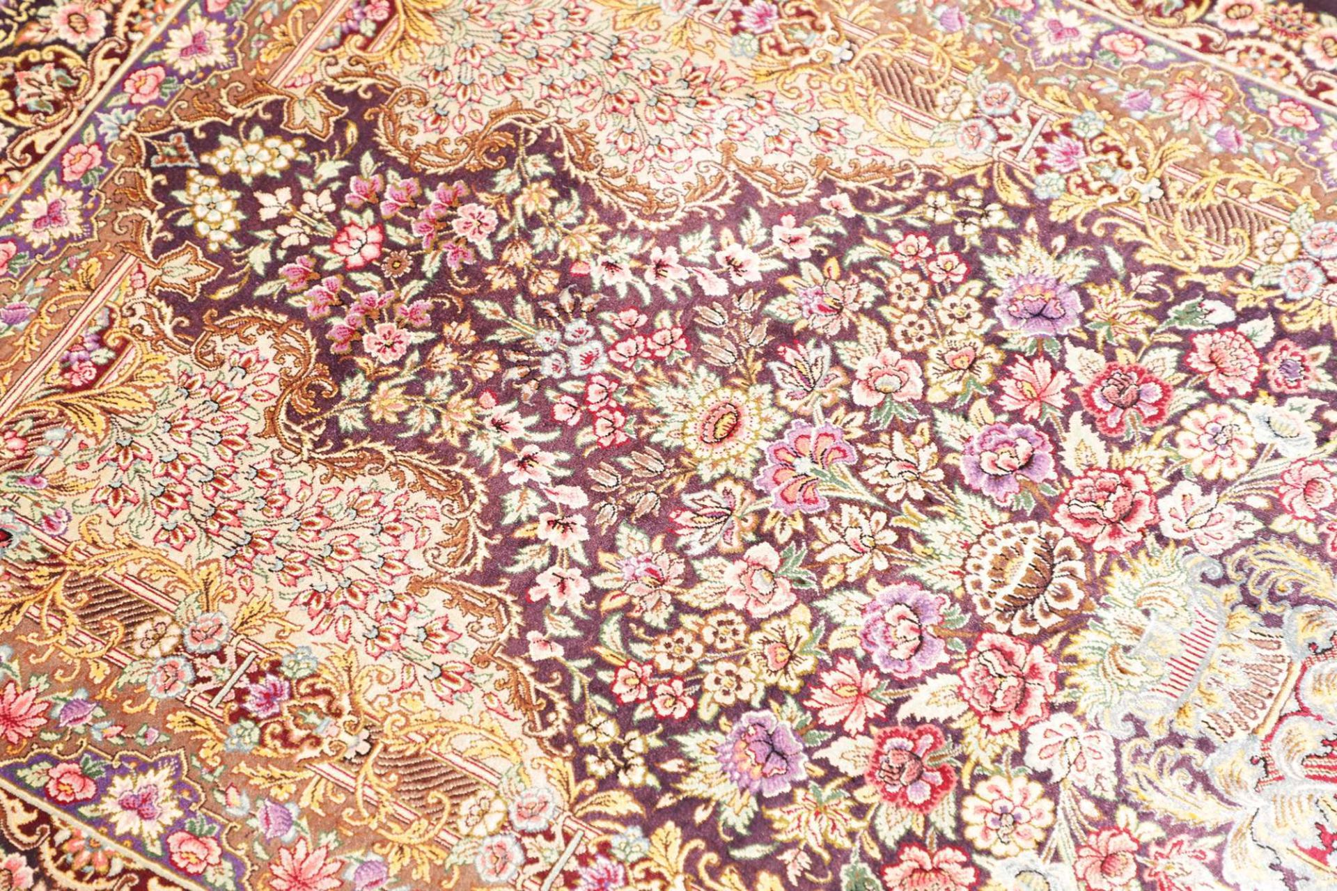 Handgeknüpfter Ghom Perserteppich, 80 × 116 cm, Seide