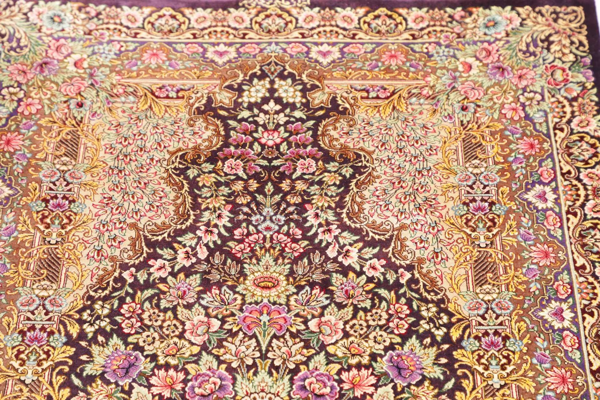 Handgeknüpfter Ghom Perserteppich, 80 × 116 cm, Seide