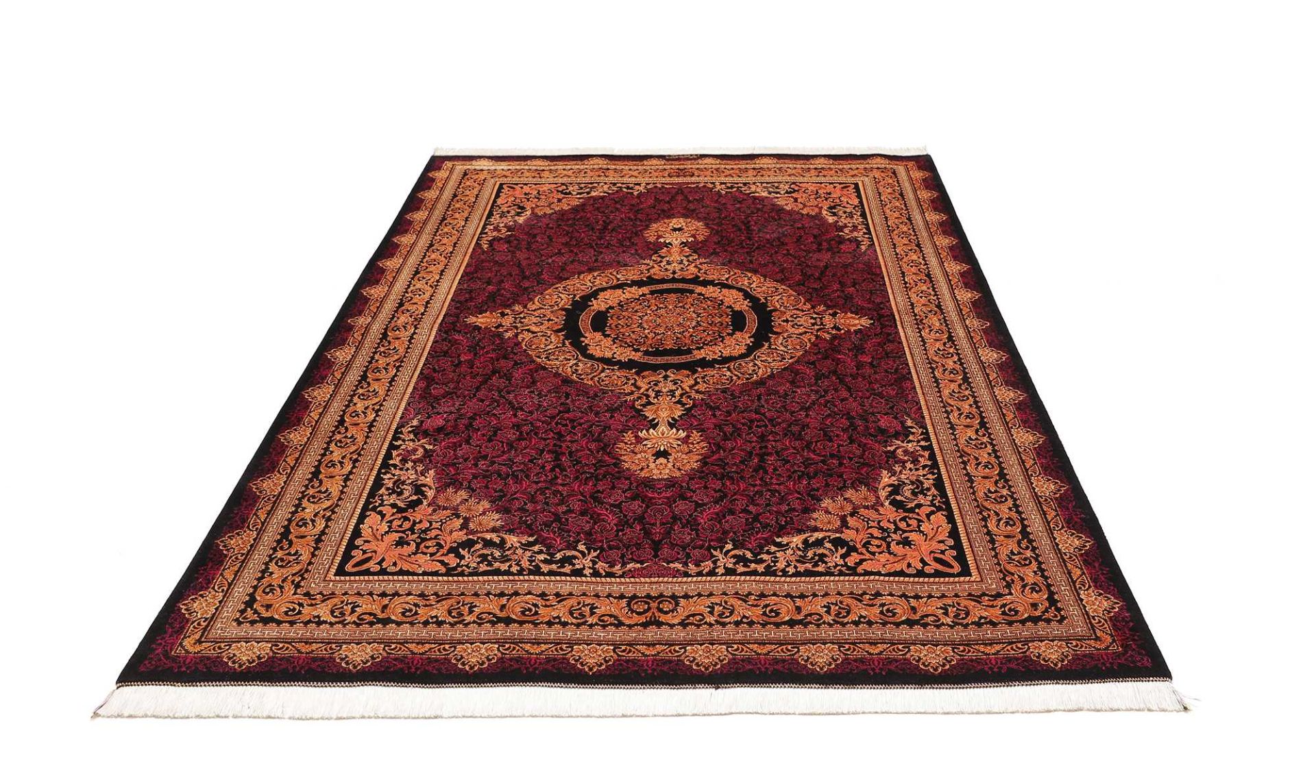 Ghom Perserteppich 157 × 230 cm aus Seide, handgeknüpft
