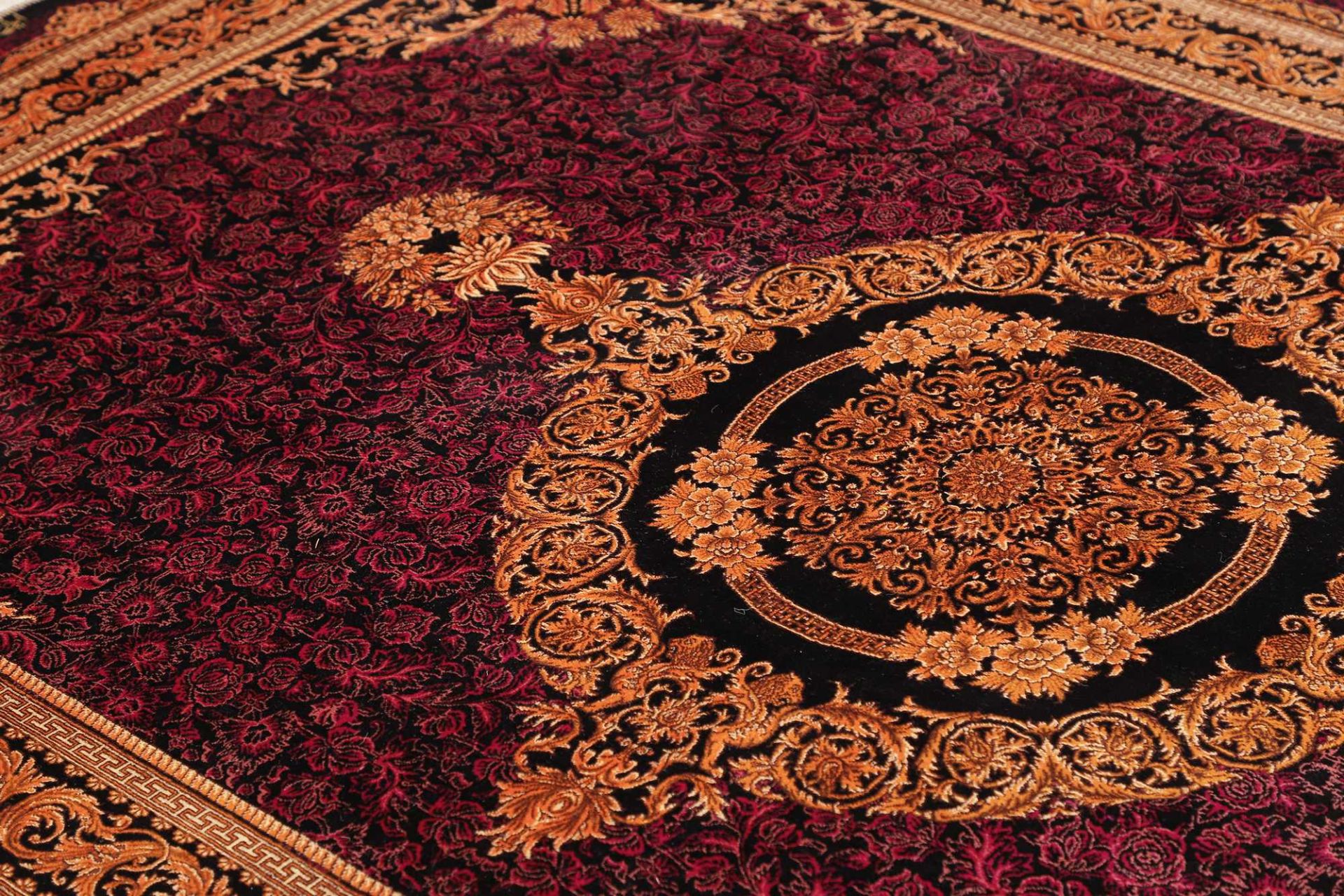 Ghom Perserteppich 157 × 230 cm aus Seide, handgeknüpft