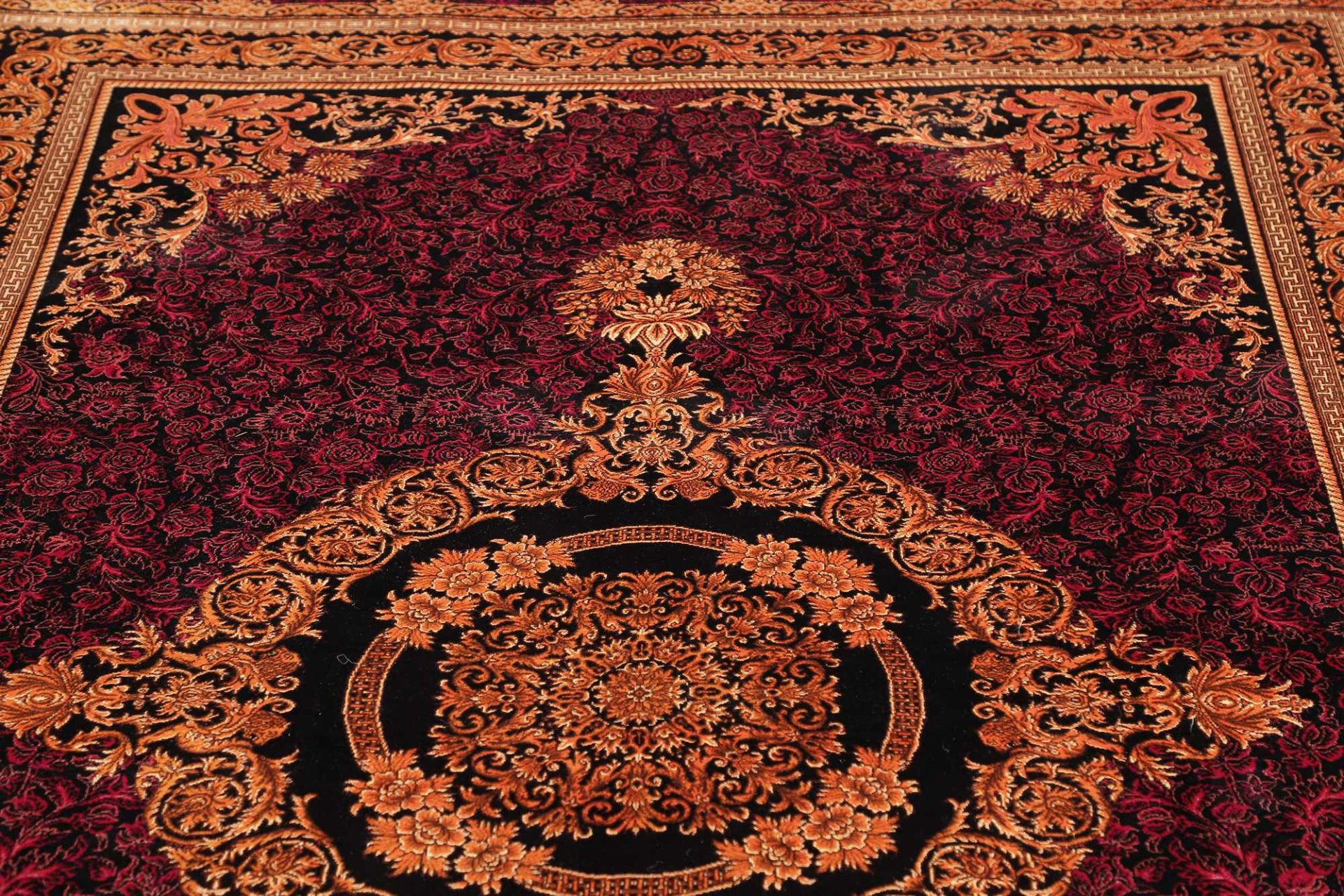 Ghom Perserteppich 157 × 230 cm aus Seide, handgeknüpft