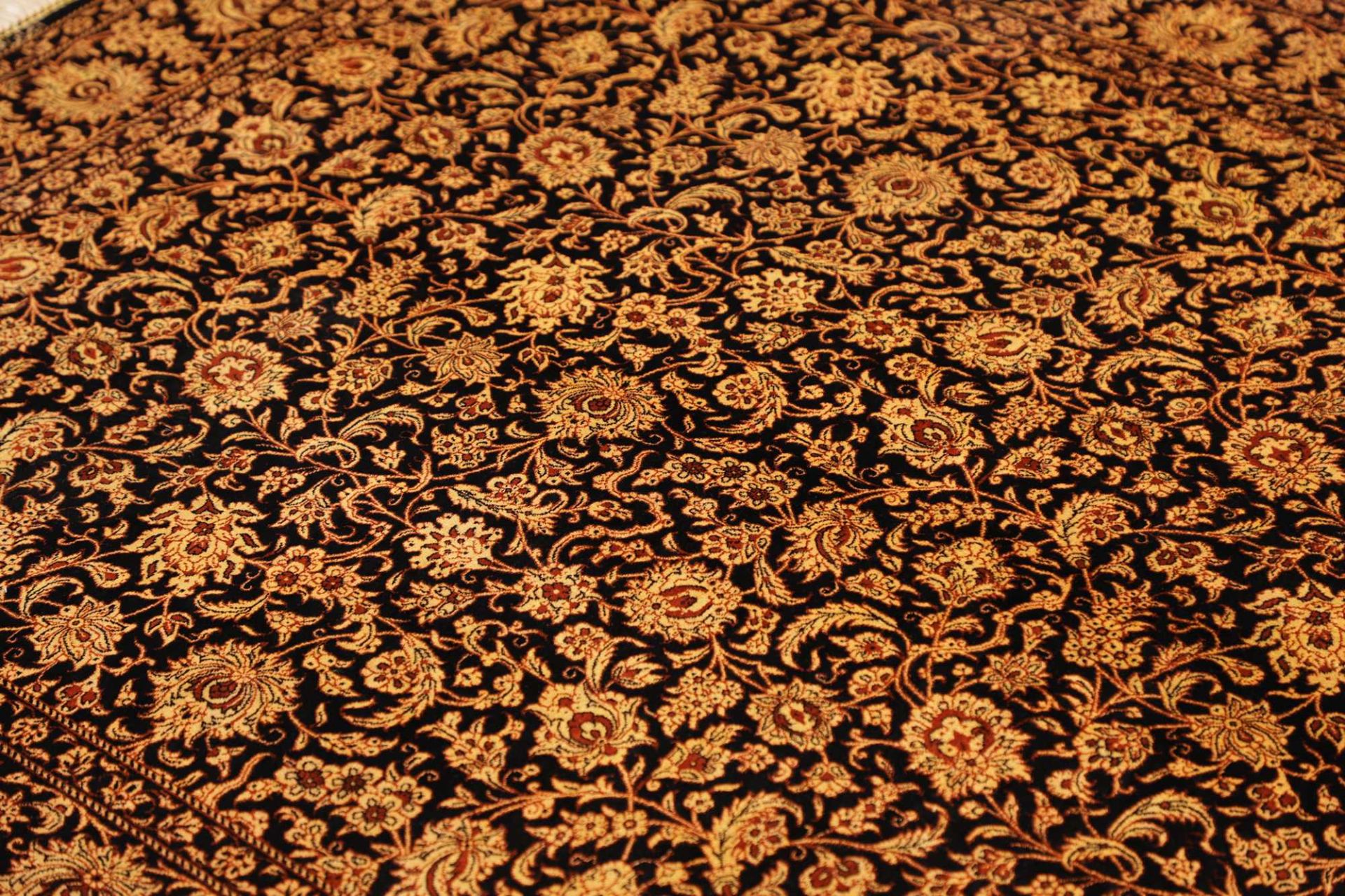 Handgeknüpfter Ghom Perserteppich 131 × 197 cm