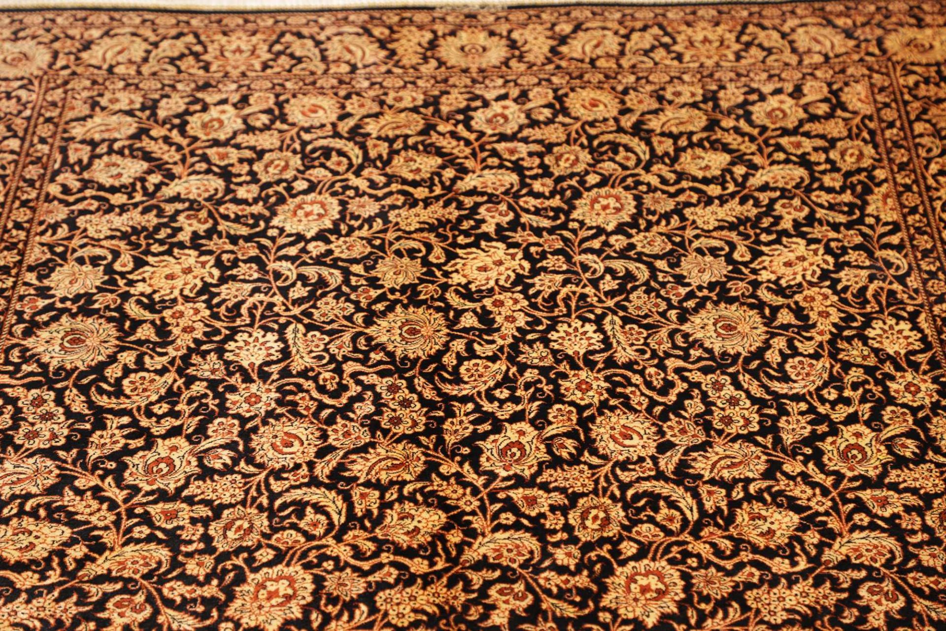Handgeknüpfter Ghom Perserteppich 131 × 197 cm