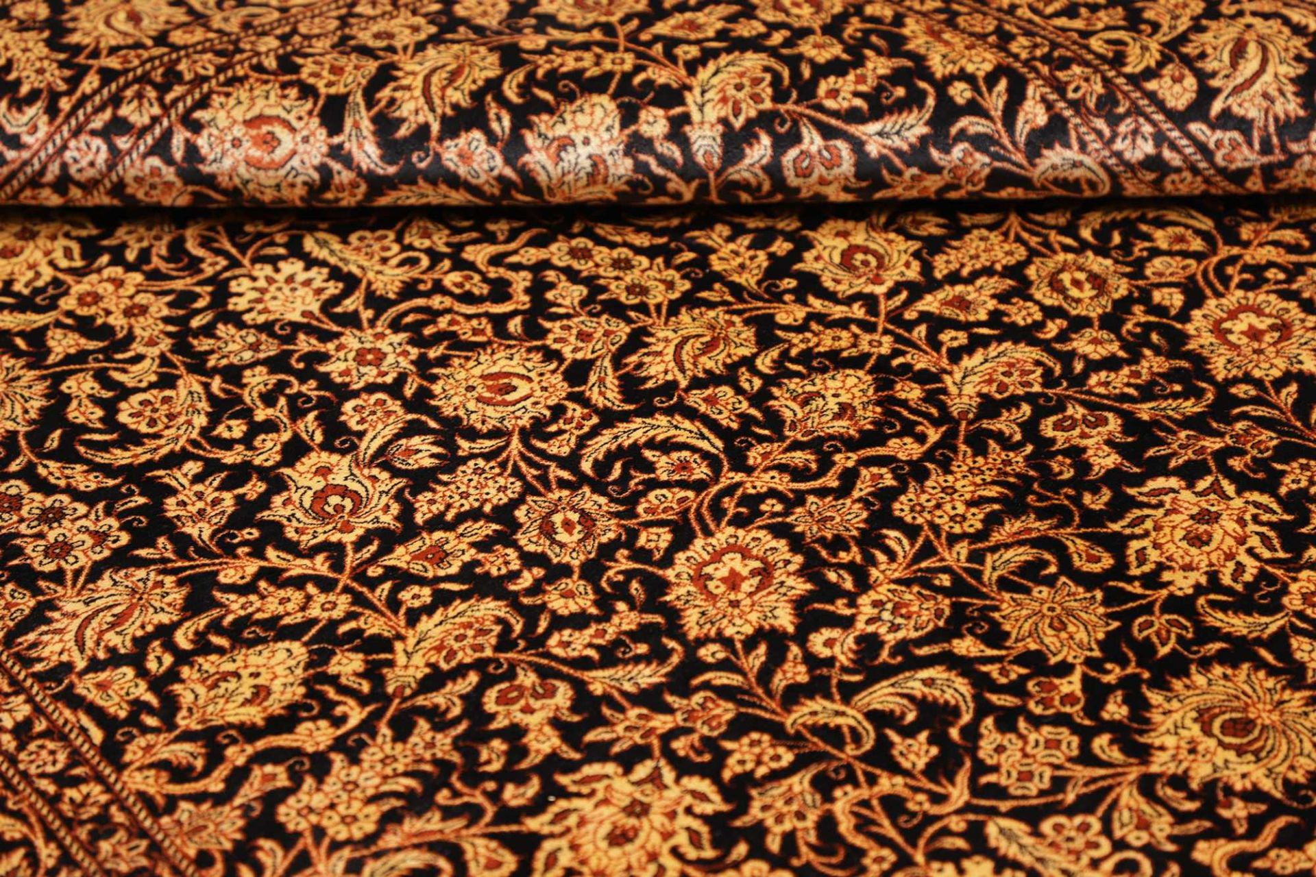 Handgeknüpfter Ghom Perserteppich 131 × 197 cm