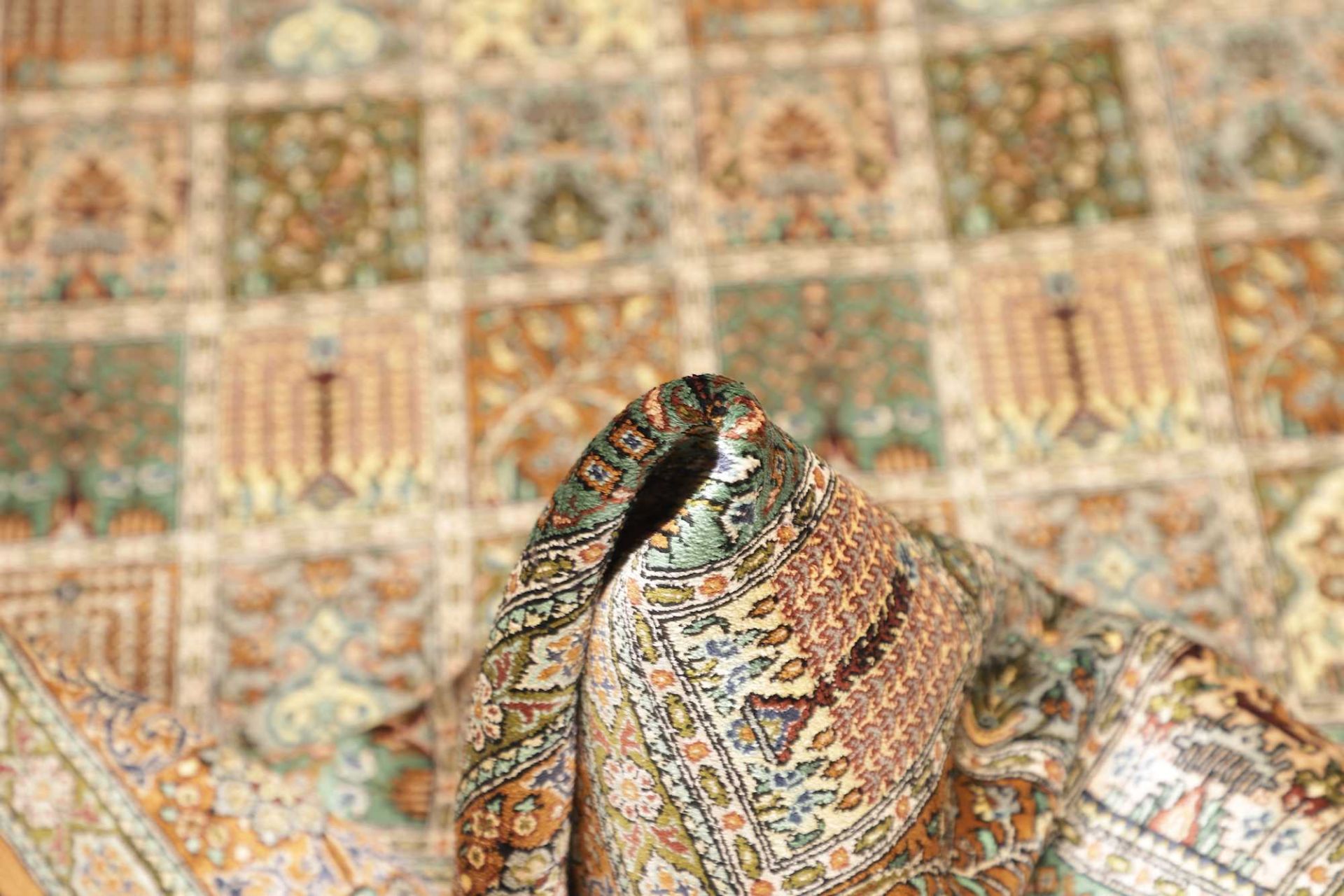 Ghom Perserteppich 98 × 151 cm aus Seide, handgeknüpft