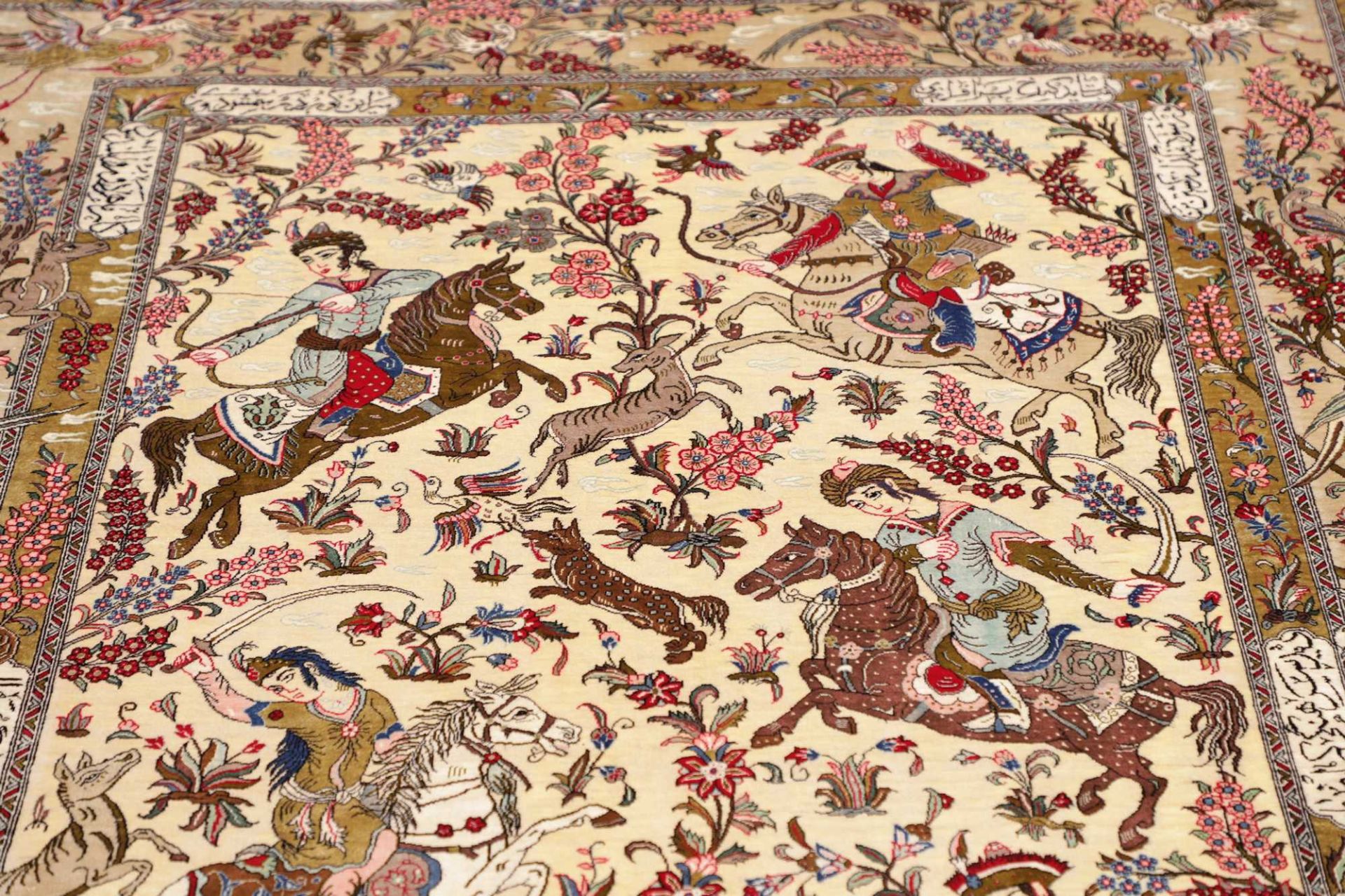 Handgeknüpfter Ghom Perserteppich, 133 × 199 cm, Seide