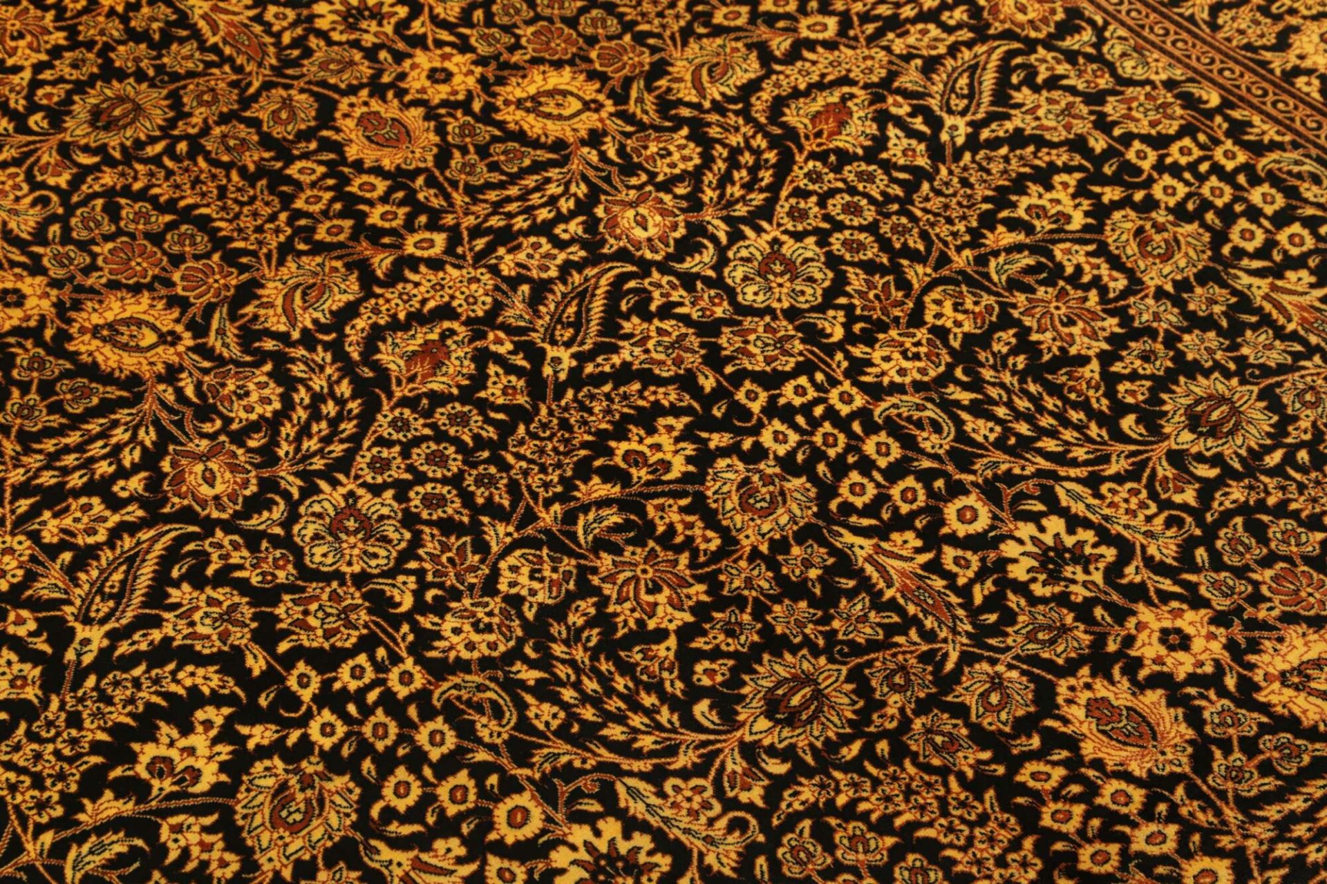 perserteppich-ghom-136-x-202-cm-seide-handgeknupft-exklusiv-3 Handgeknüpfter Ghom Perserteppich 136 × 202 cm