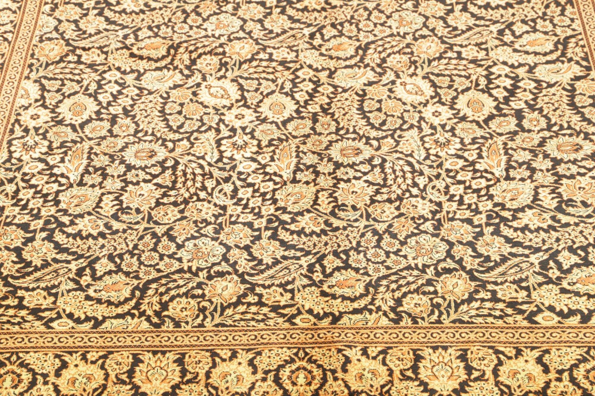 perserteppich-ghom-136-x-202-cm-seide-handgeknupft-exklusiv-4 Handgeknüpfter Ghom Perserteppich 136 × 202 cm