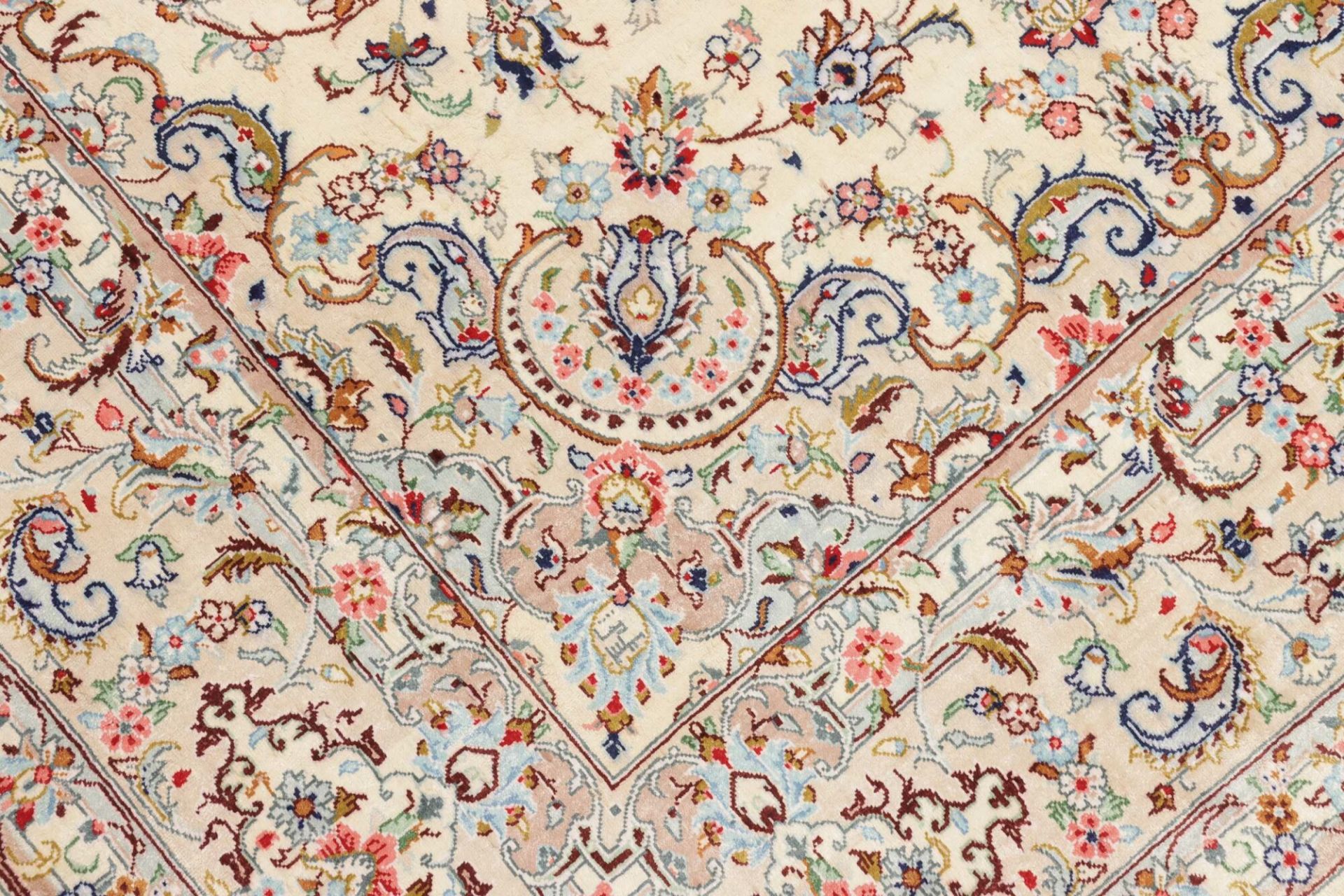 Handgeknüpfter Ghom Perserteppich, 101 × 152 cm, Seide