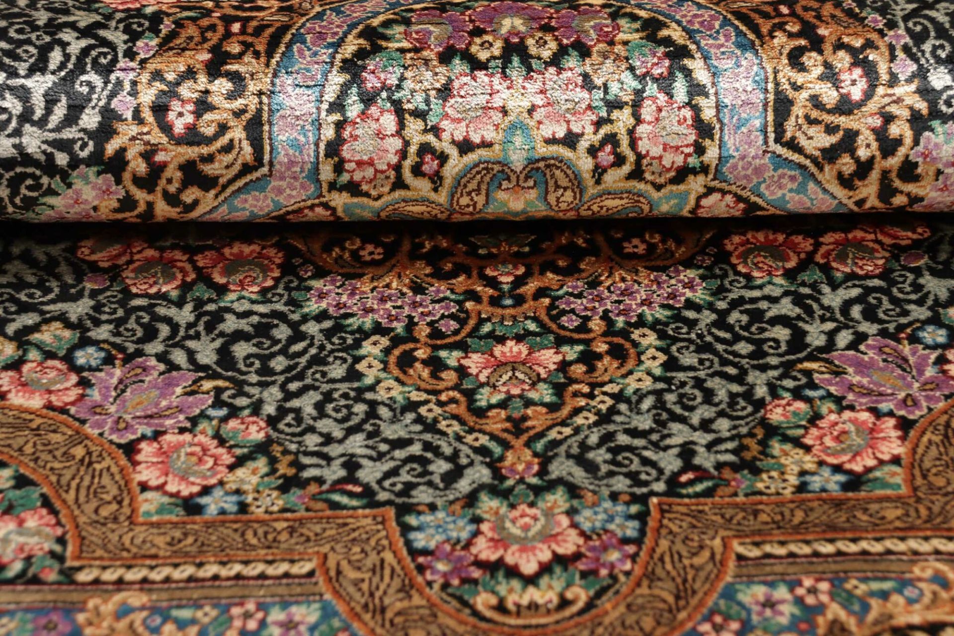 perserteppich-ghom-60-x-89-cm-seide-handgeknupft-exklusiv-20 Handgeknüpfter Ghom Perserteppich, 60 × 89 cm, Seide