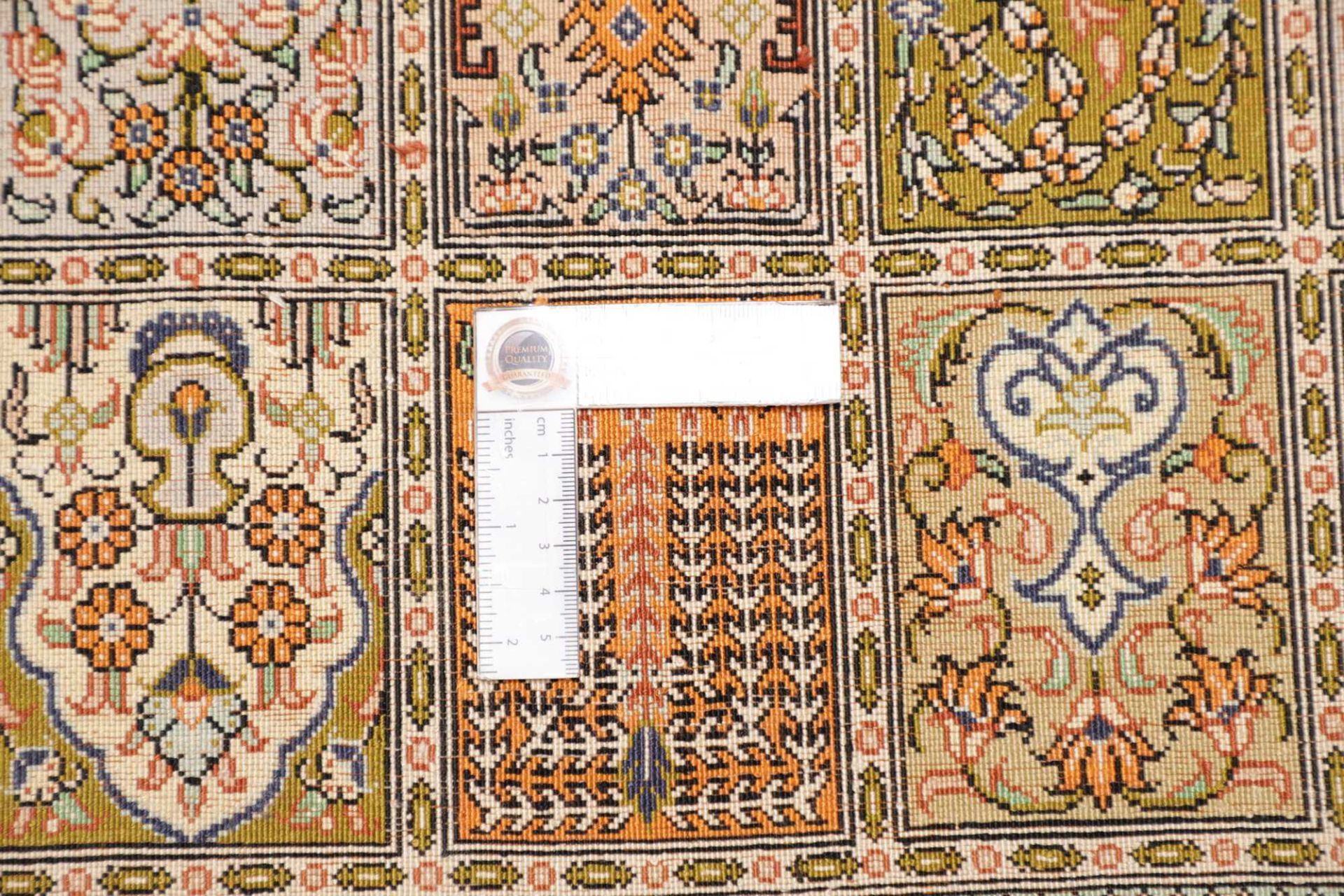 perserteppich-ghom-98-x-153-cm-100-seide-handgeknupft-exklusiv-11 Ghom Perserteppich aus Iran, 98 × 153 cm