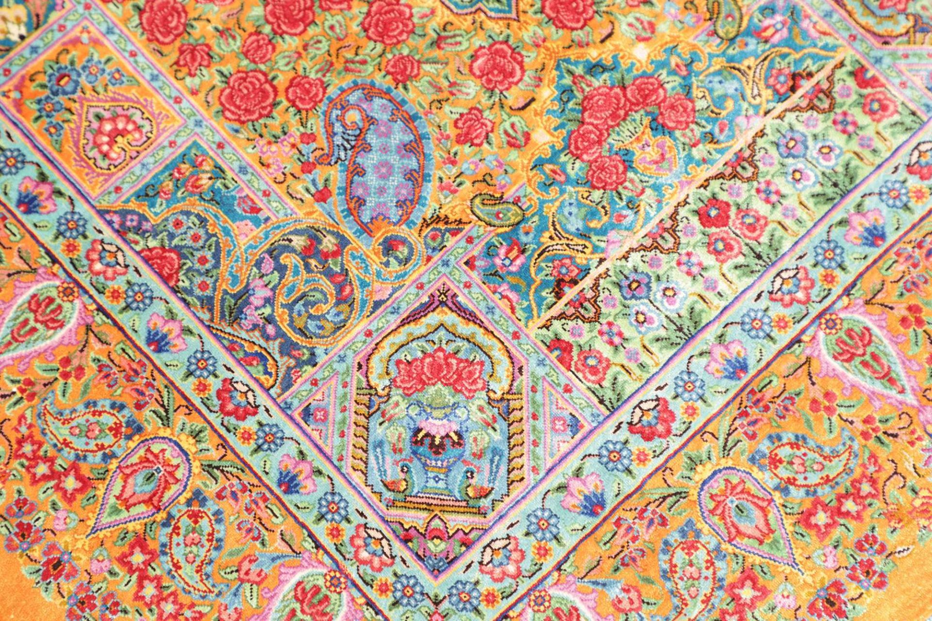 Ghom Perserteppich aus Iran, 82 × 120 cm
