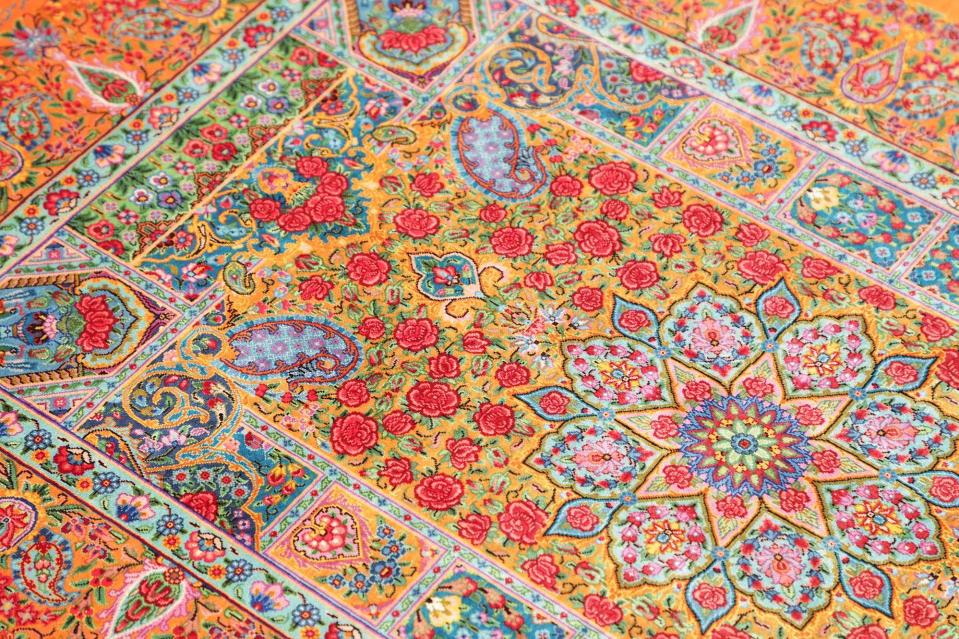 Ghom Perserteppich aus Iran, 82 × 120 cm