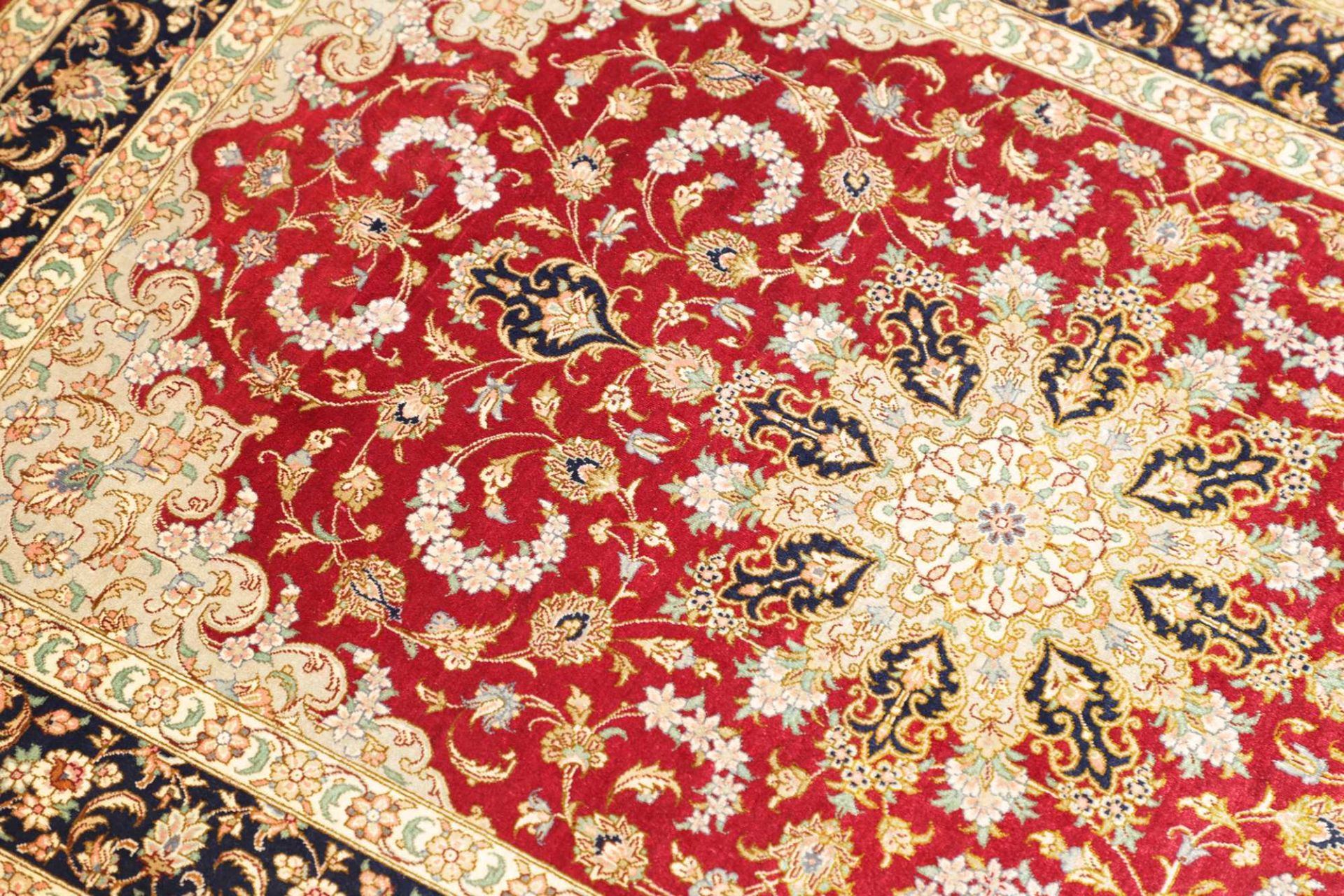 Ghom Perserteppich 81 × 120 cm aus Seide, handgeknüpft
