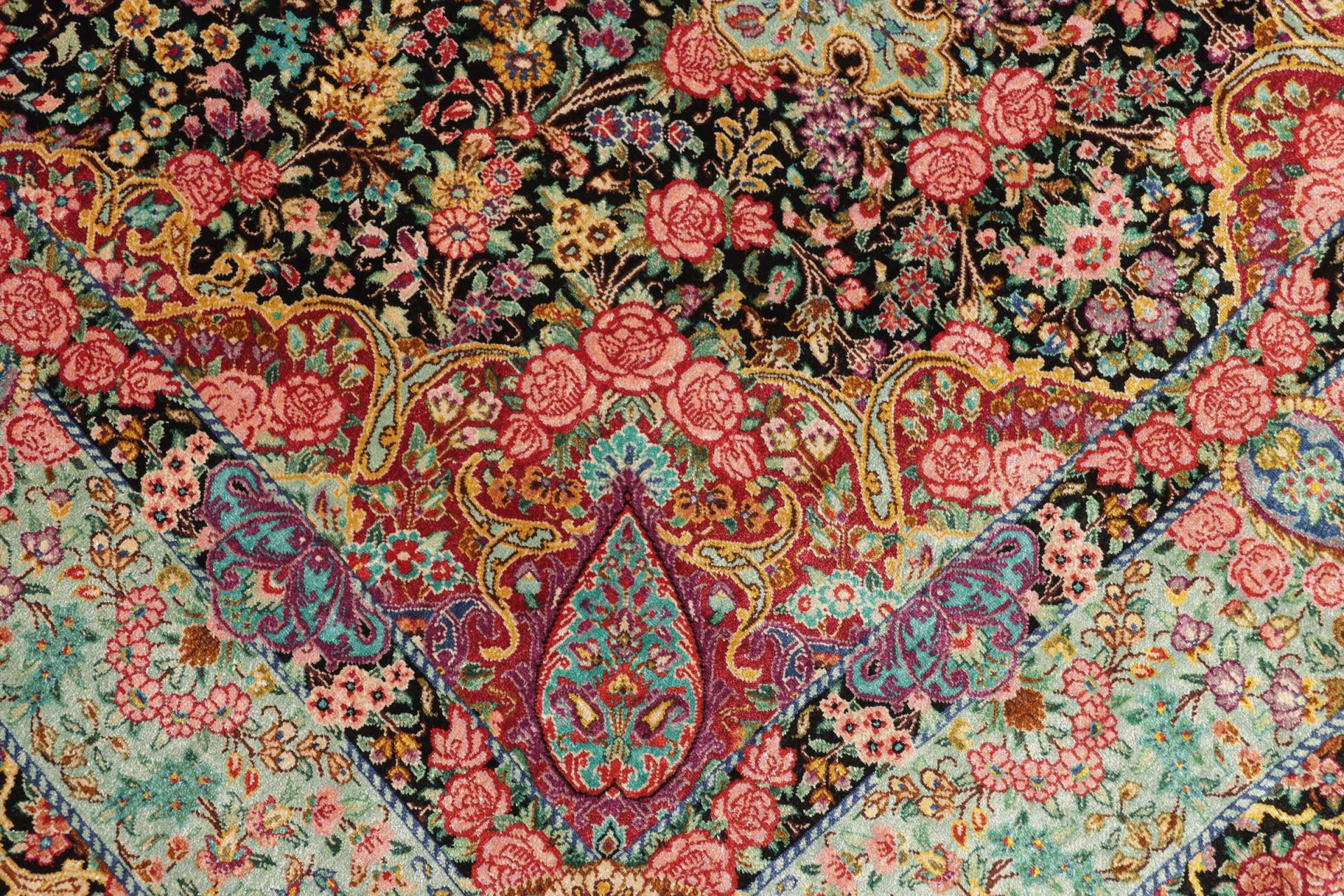 Handgeknüpfter Ghom Perserteppich, 101 × 154 cm, Seide
