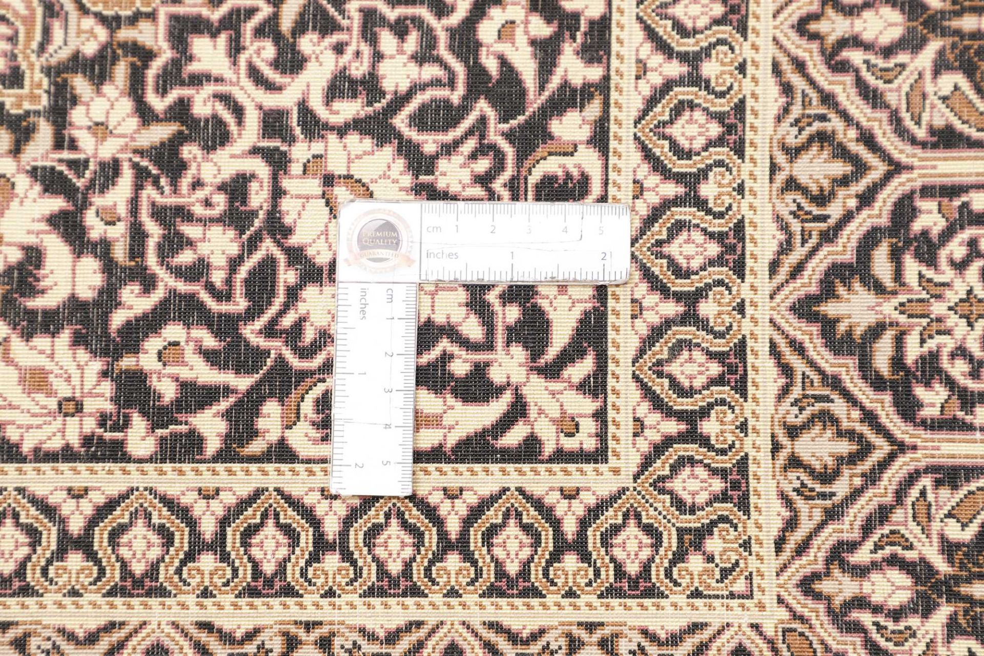 Ghom Perserteppich aus Iran, 134 × 196 cm