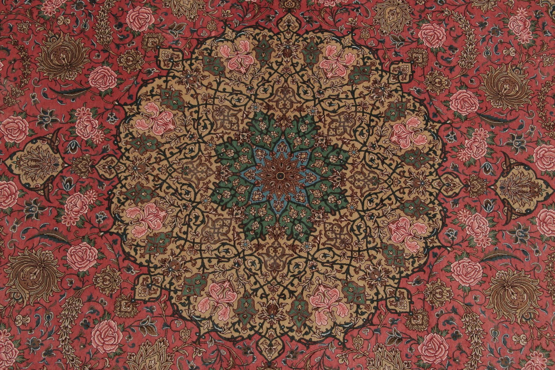 Handgeknüpfter Ghom Perserteppich, 135 × 208 cm, Seide
