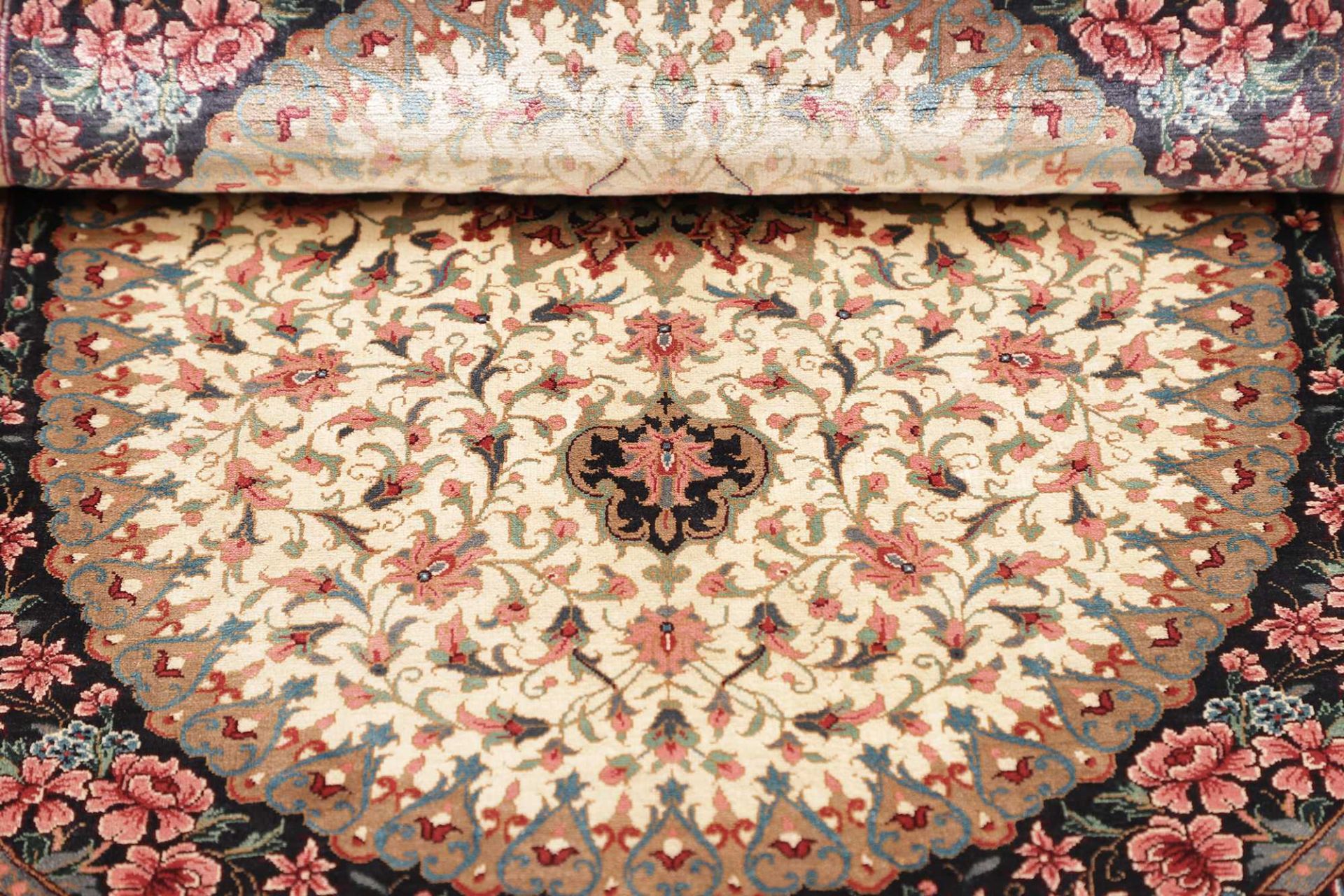 Ghom Perserteppich 81 × 121 cm aus Seide, handgeknüpft