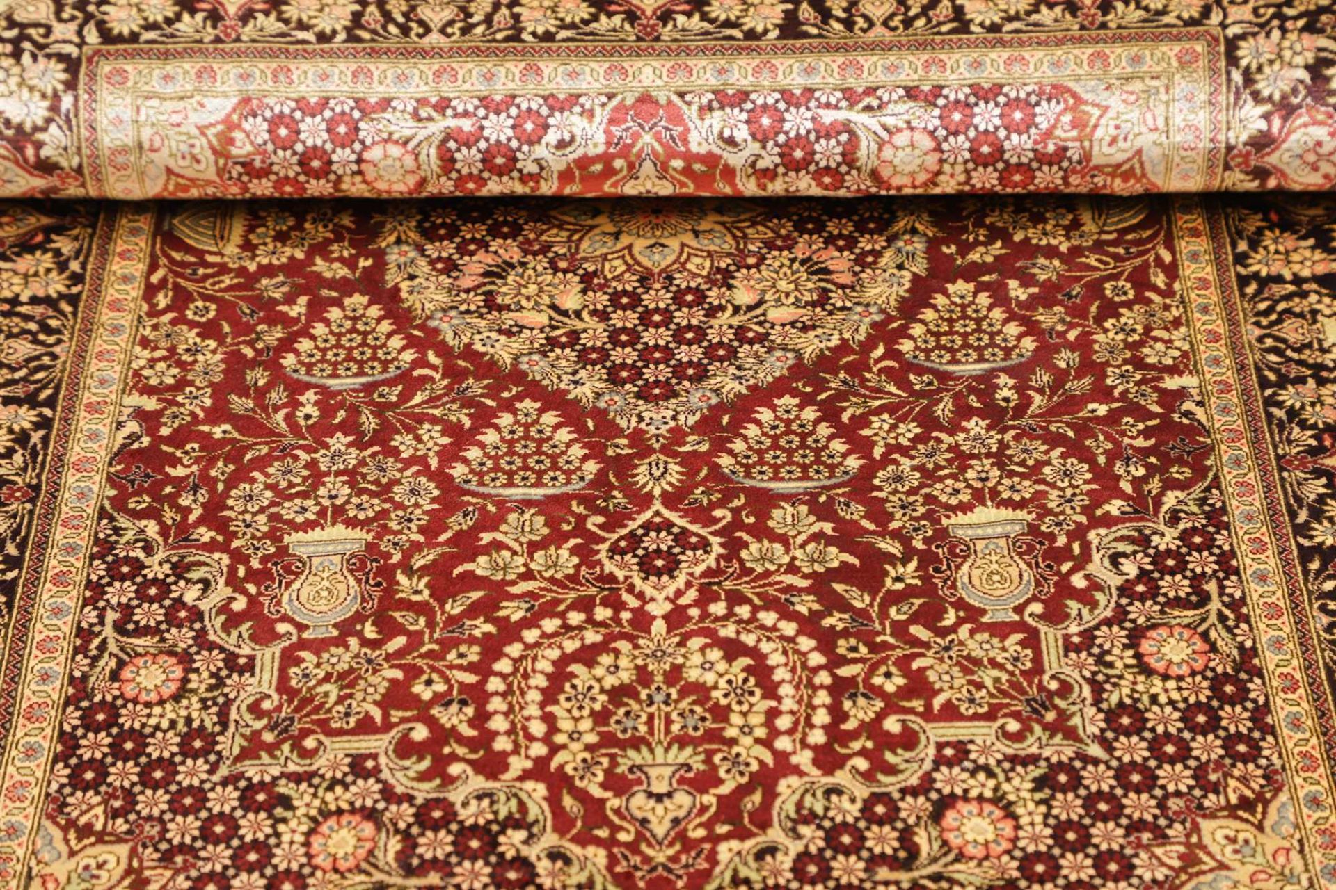 Handgeknüpfter Ghom Perserteppich, 81 × 119 cm, Seide