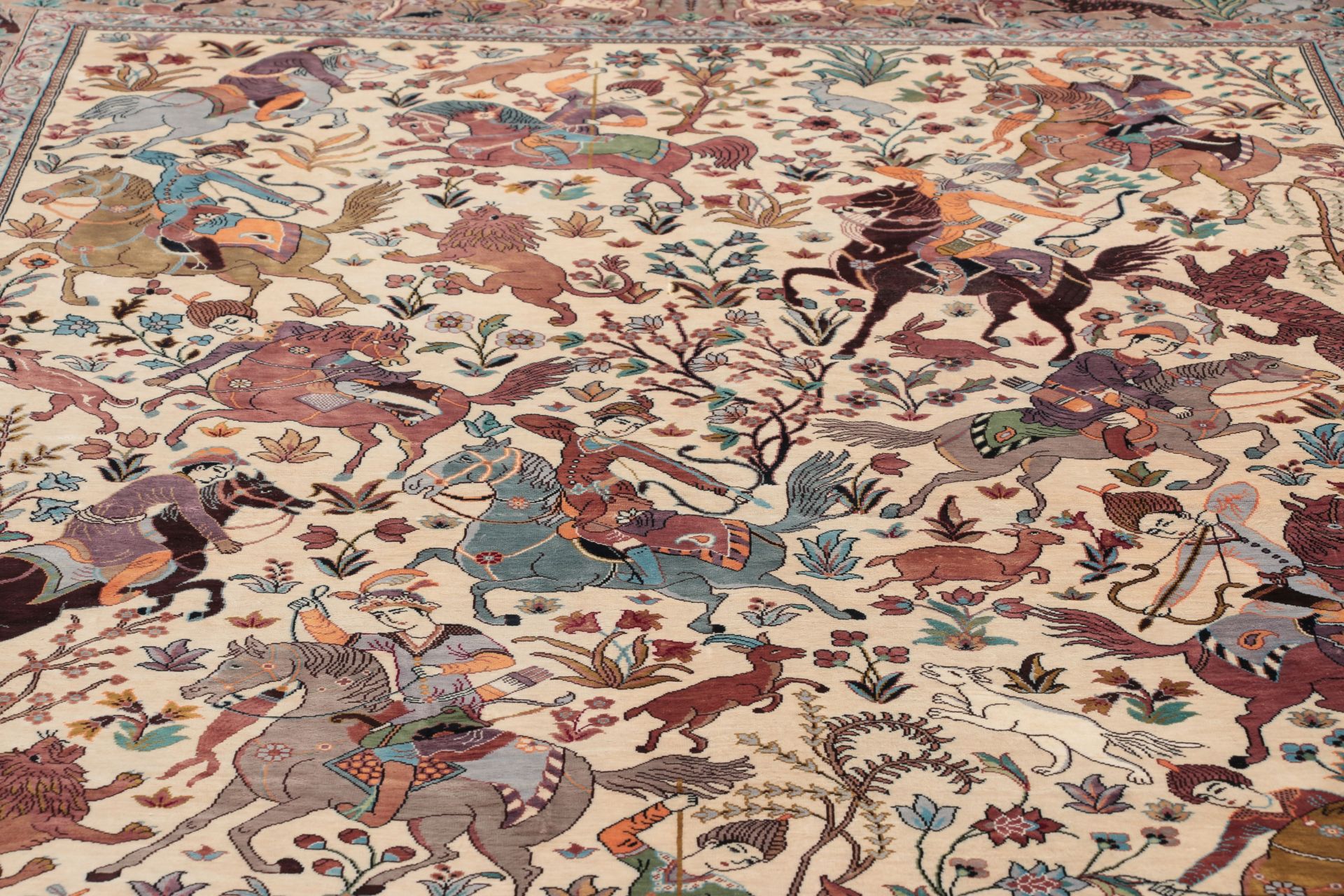 Handgeknüpfter Ghom Perserteppich, 140 × 212 cm, Seide